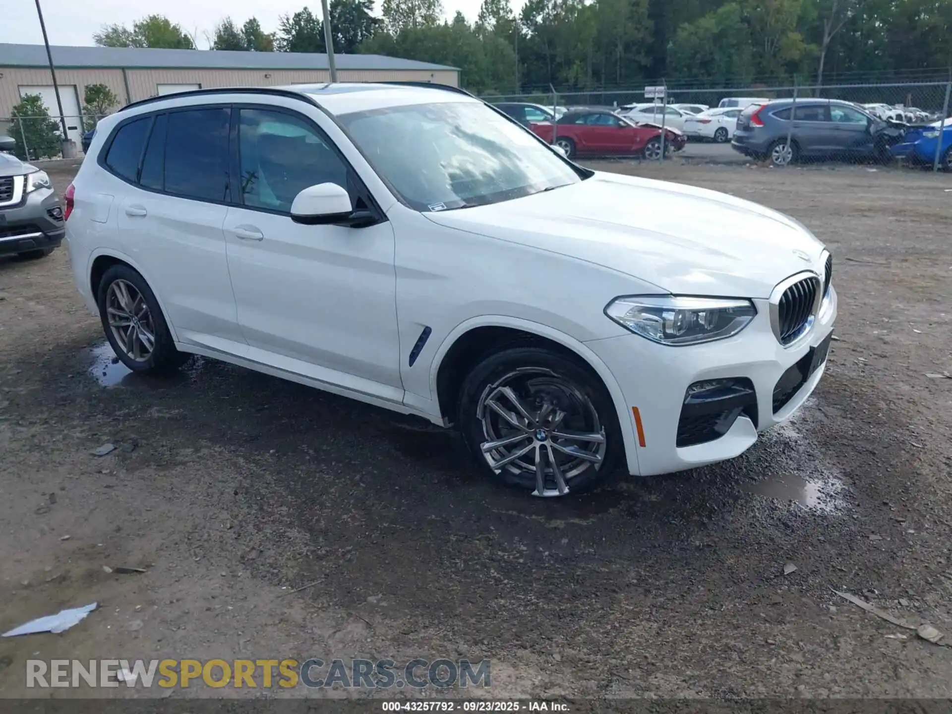1 Фотография поврежденного автомобиля 5UXTY5C0XM9E16526 BMW X3 2021