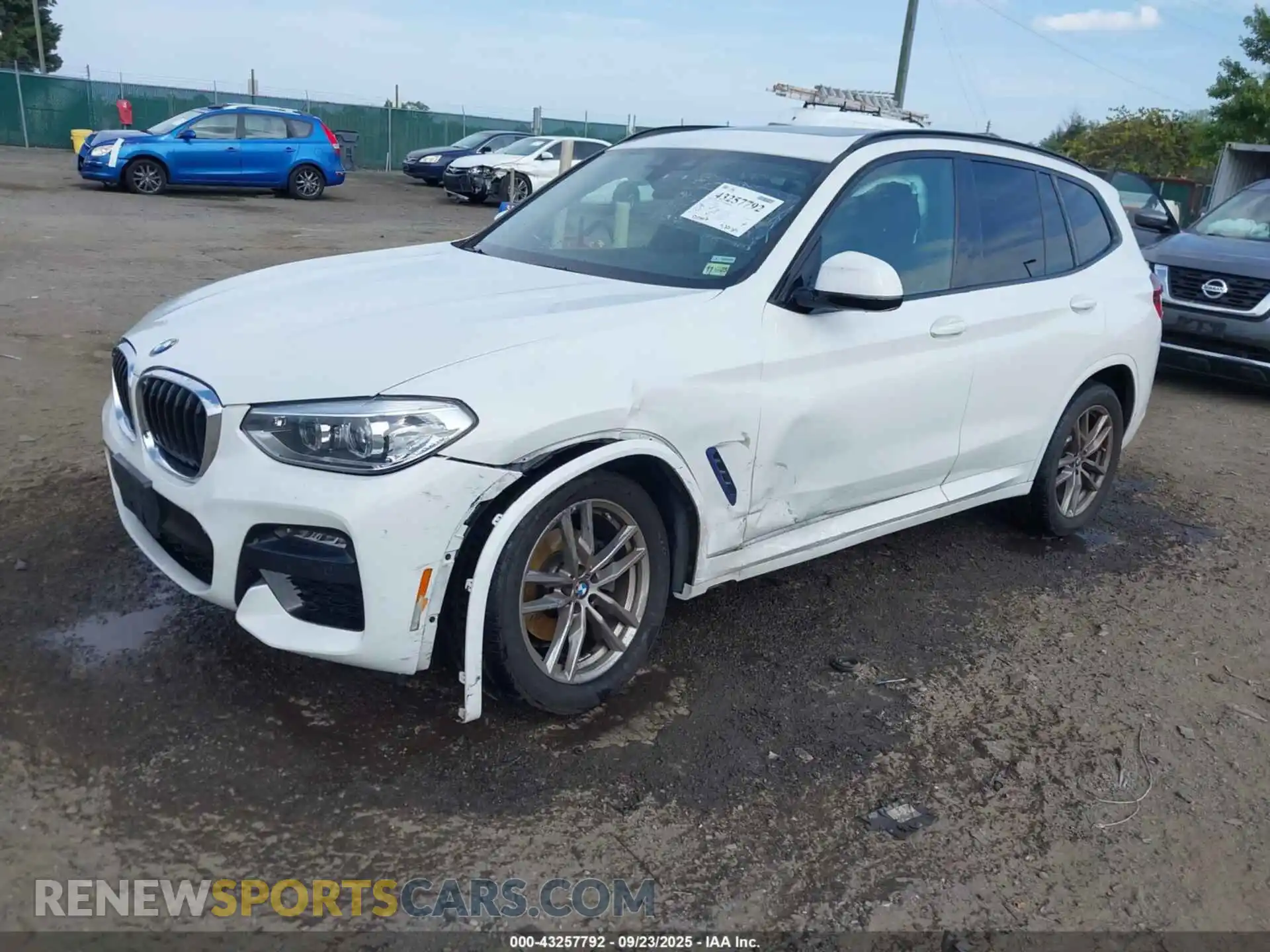 2 Фотография поврежденного автомобиля 5UXTY5C0XM9E16526 BMW X3 2021