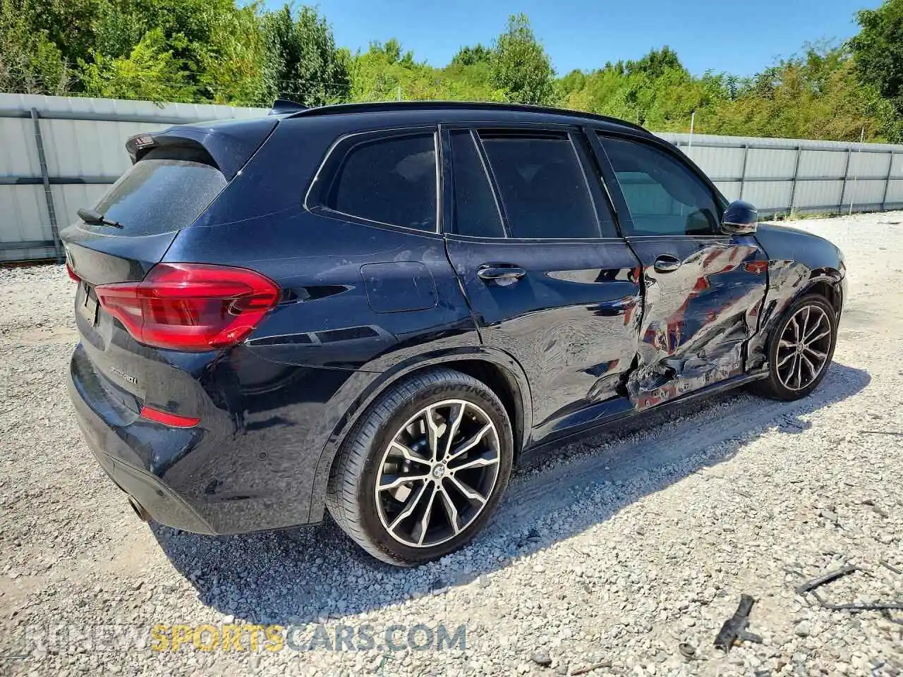 3 Photograph of a damaged car 5UXTY5C0XM9E27218 BMW X3 2021
