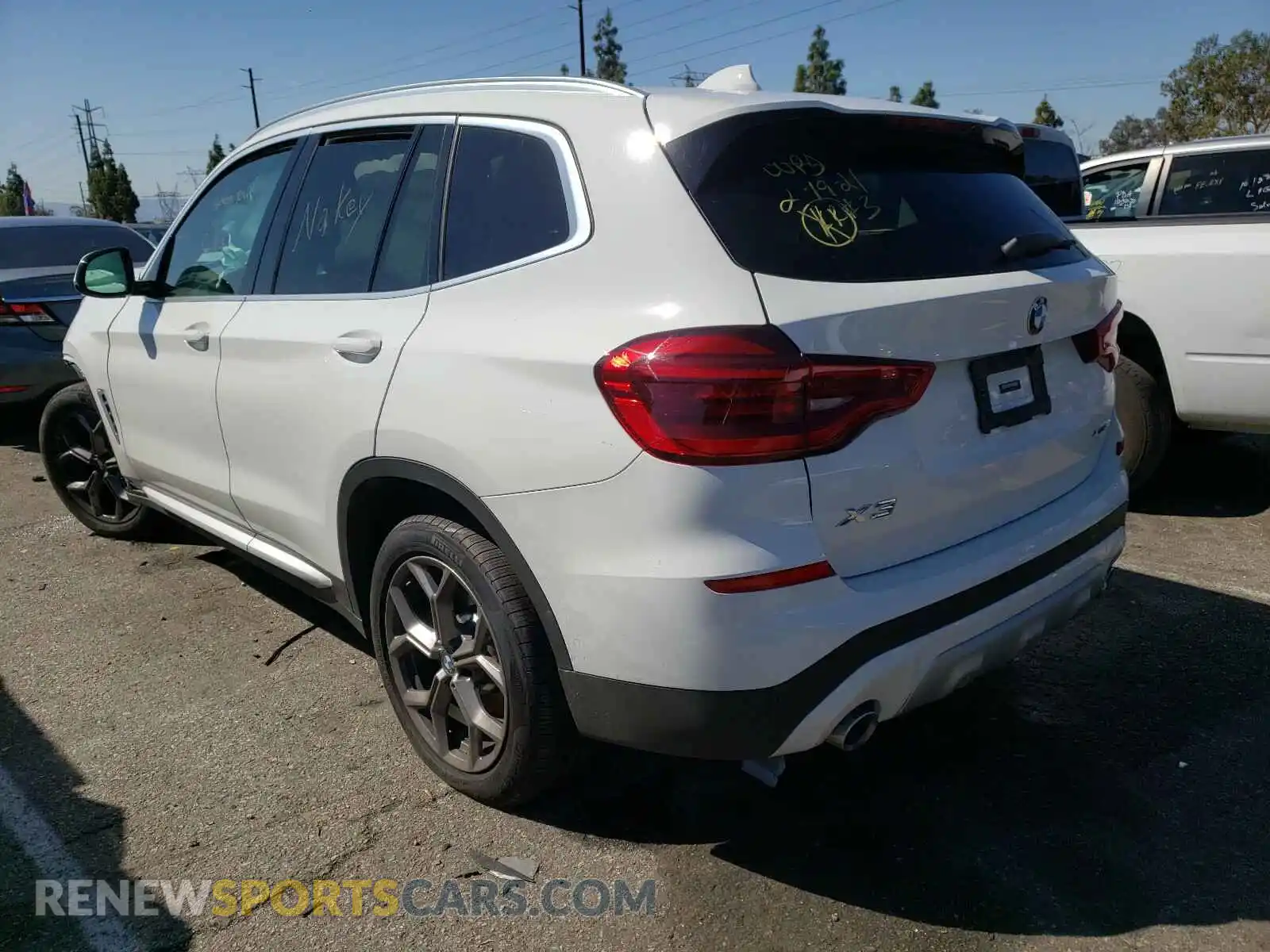 3 Photograph of a damaged car 5UXTY5C0XM9E37392 BMW X3 2021