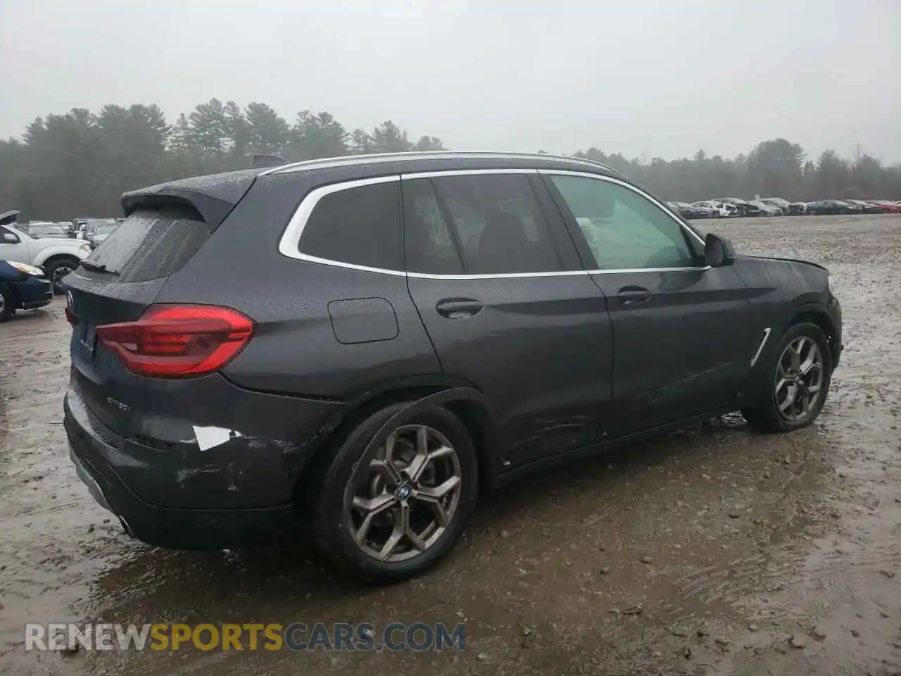 3 Photograph of a damaged car 5UXTY5C0XM9E74555 BMW X3 2021