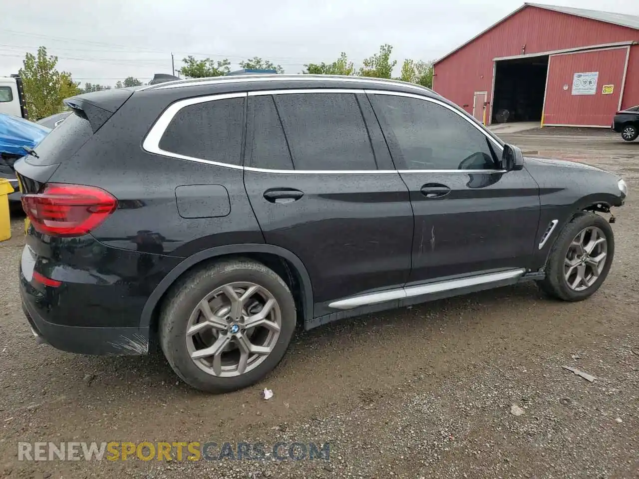3 Photograph of a damaged car 5UXTY5C0XM9F31899 BMW X3 2021