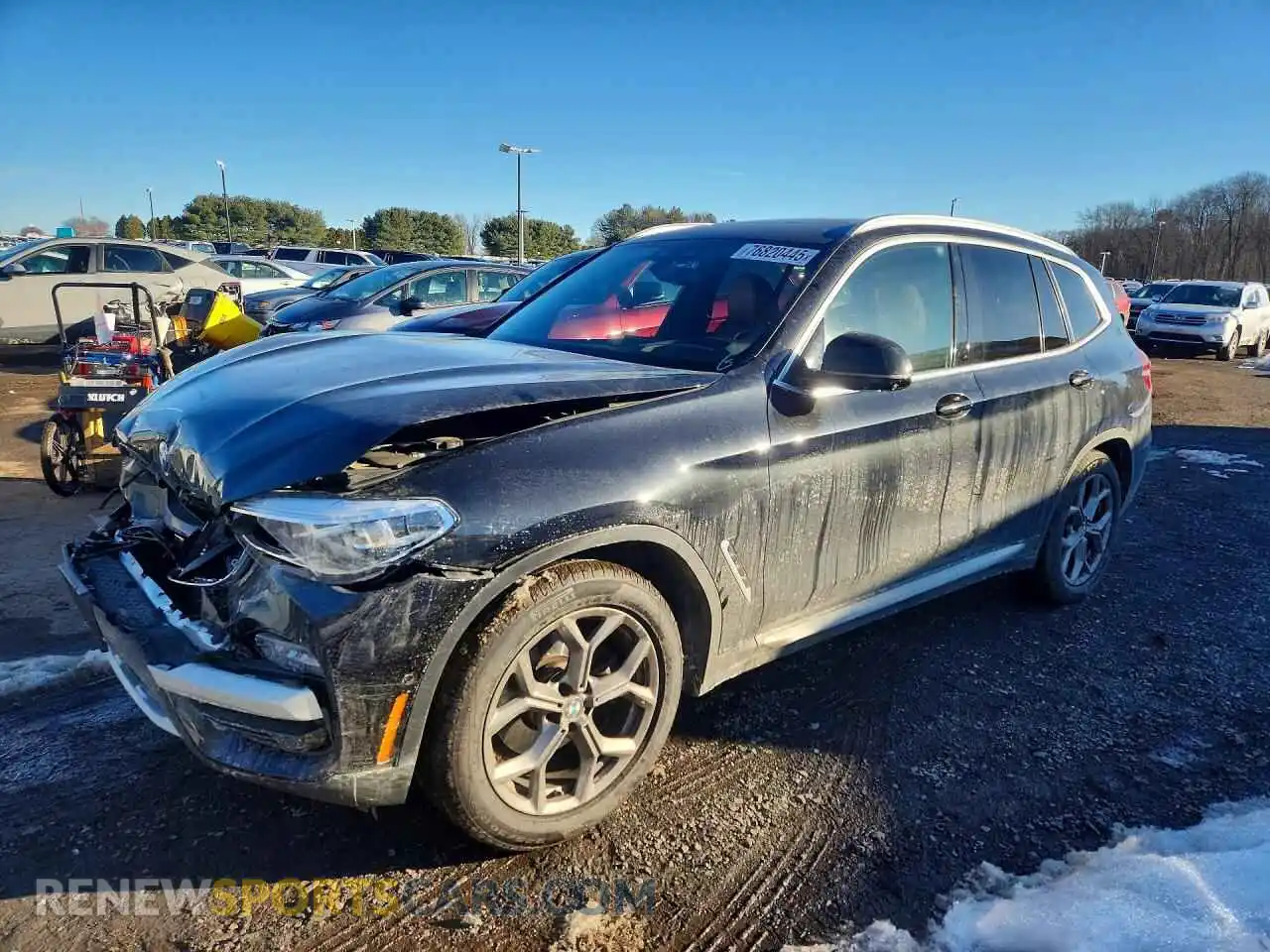 1 Photograph of a damaged car 5UXTY5C0XM9F63073 BMW X3 2021