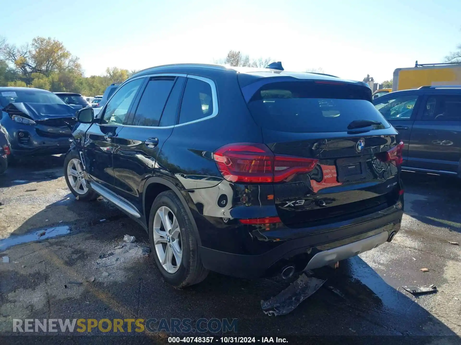 3 Photograph of a damaged car 5UXTY5C0XM9G04429 BMW X3 2021
