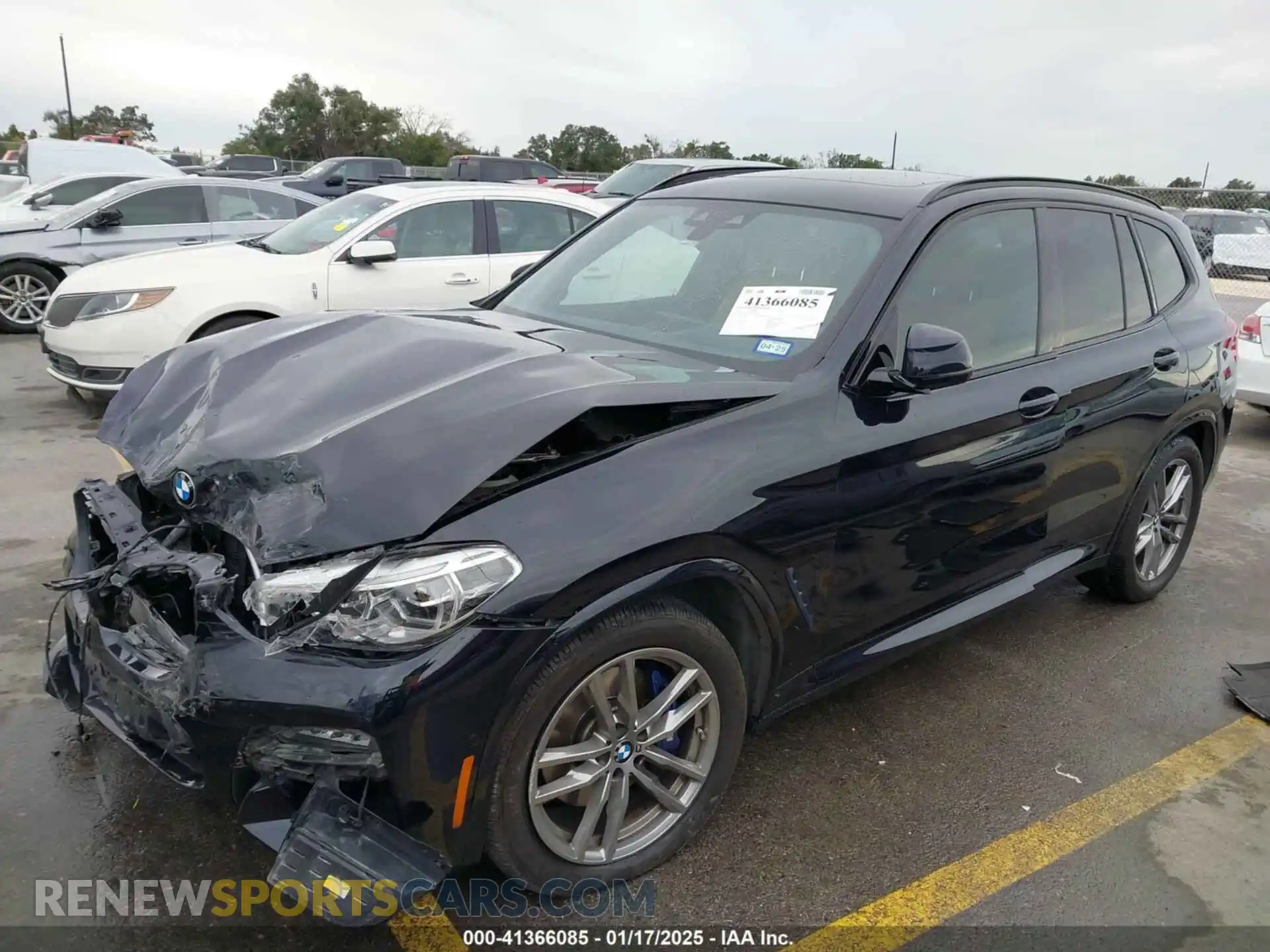 2 Photograph of a damaged car 5UXTY9C02M9F43214 BMW X3 2021