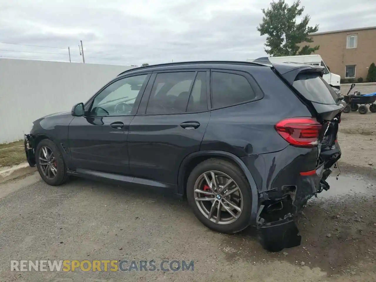 2 Photograph of a damaged car 5UXTY9C02M9G57715 BMW X3 2021