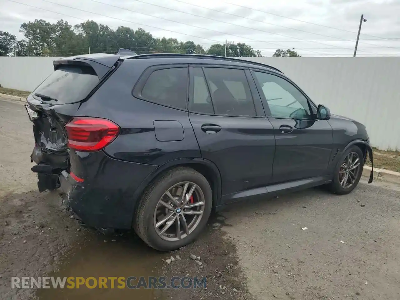 3 Photograph of a damaged car 5UXTY9C02M9G57715 BMW X3 2021