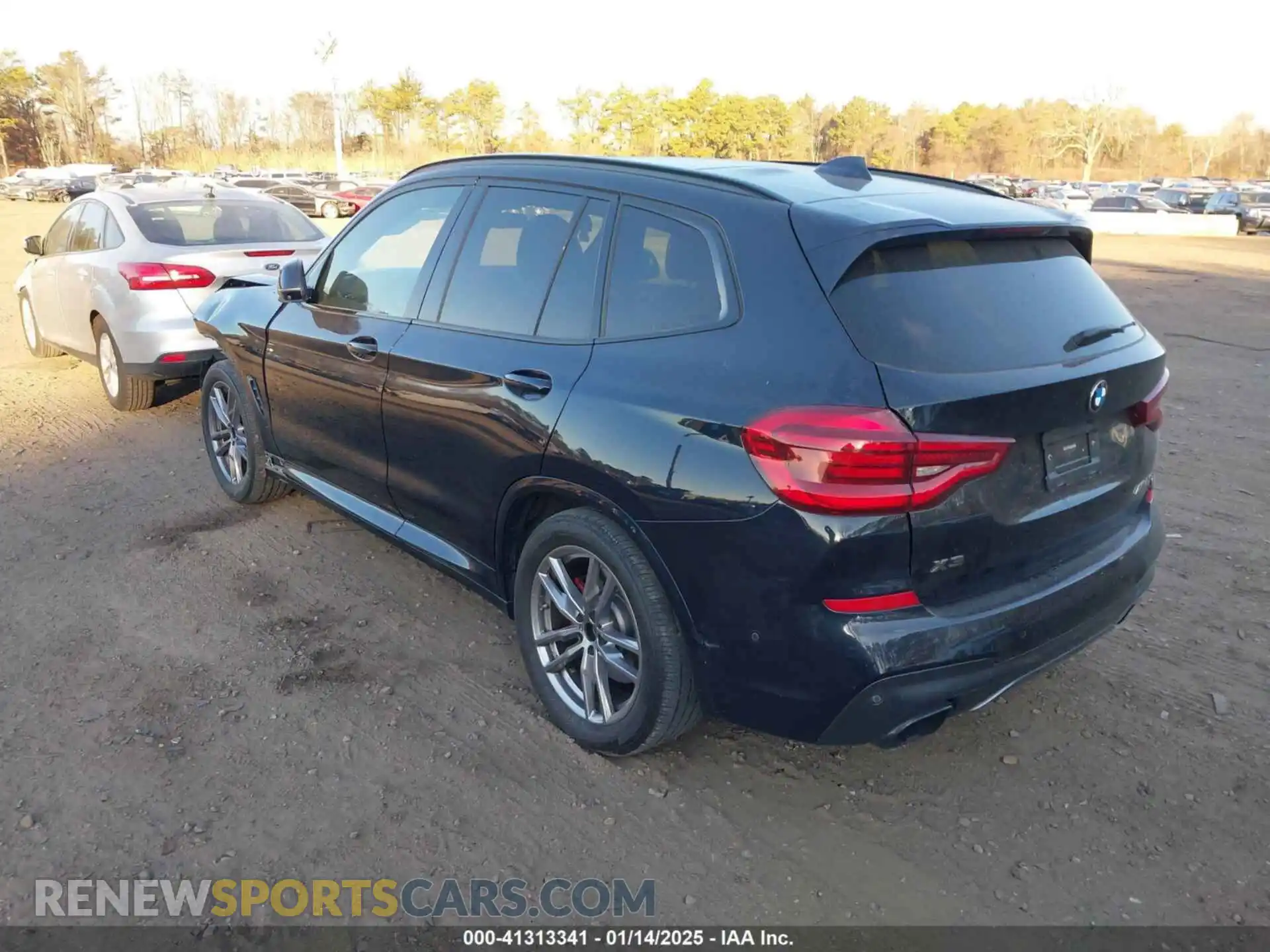 3 Photograph of a damaged car 5UXTY9C02M9H28749 BMW X3 2021