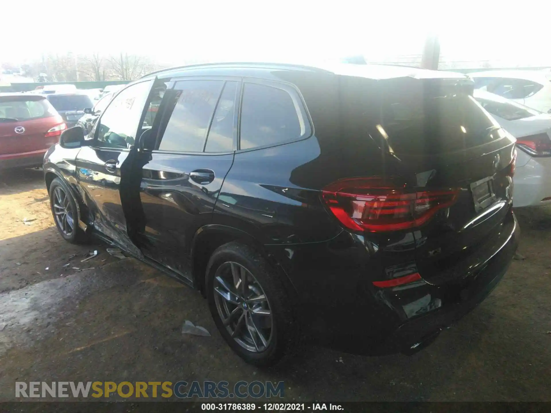 3 Photograph of a damaged car 5UXTY9C03M9F40094 BMW X3 2021