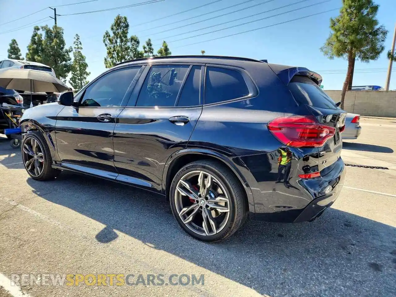 2 Photograph of a damaged car 5UXTY9C03M9F55596 BMW X3 2021