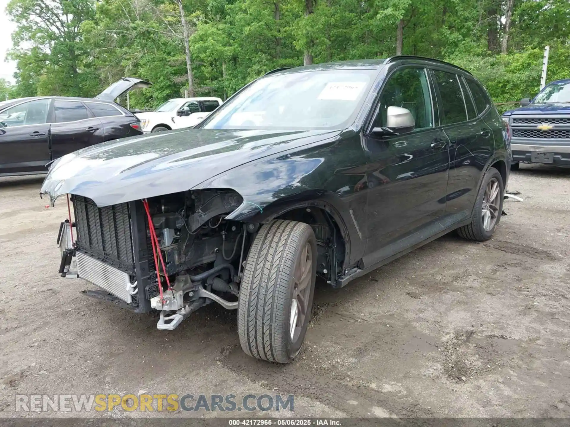 2 Photograph of a damaged car 5UXTY9C04M9E07540 BMW X3 2021