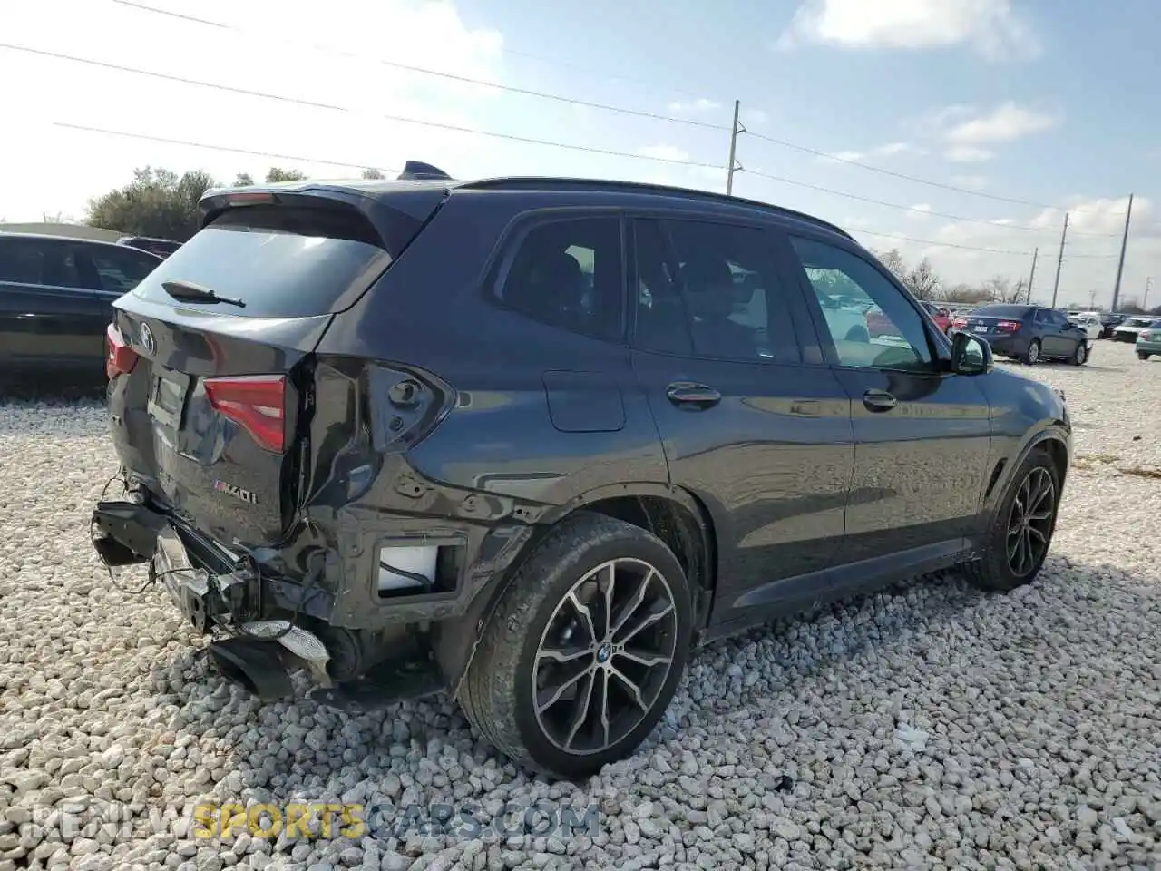 3 Photograph of a damaged car 5UXTY9C04M9F66476 BMW X3 2021