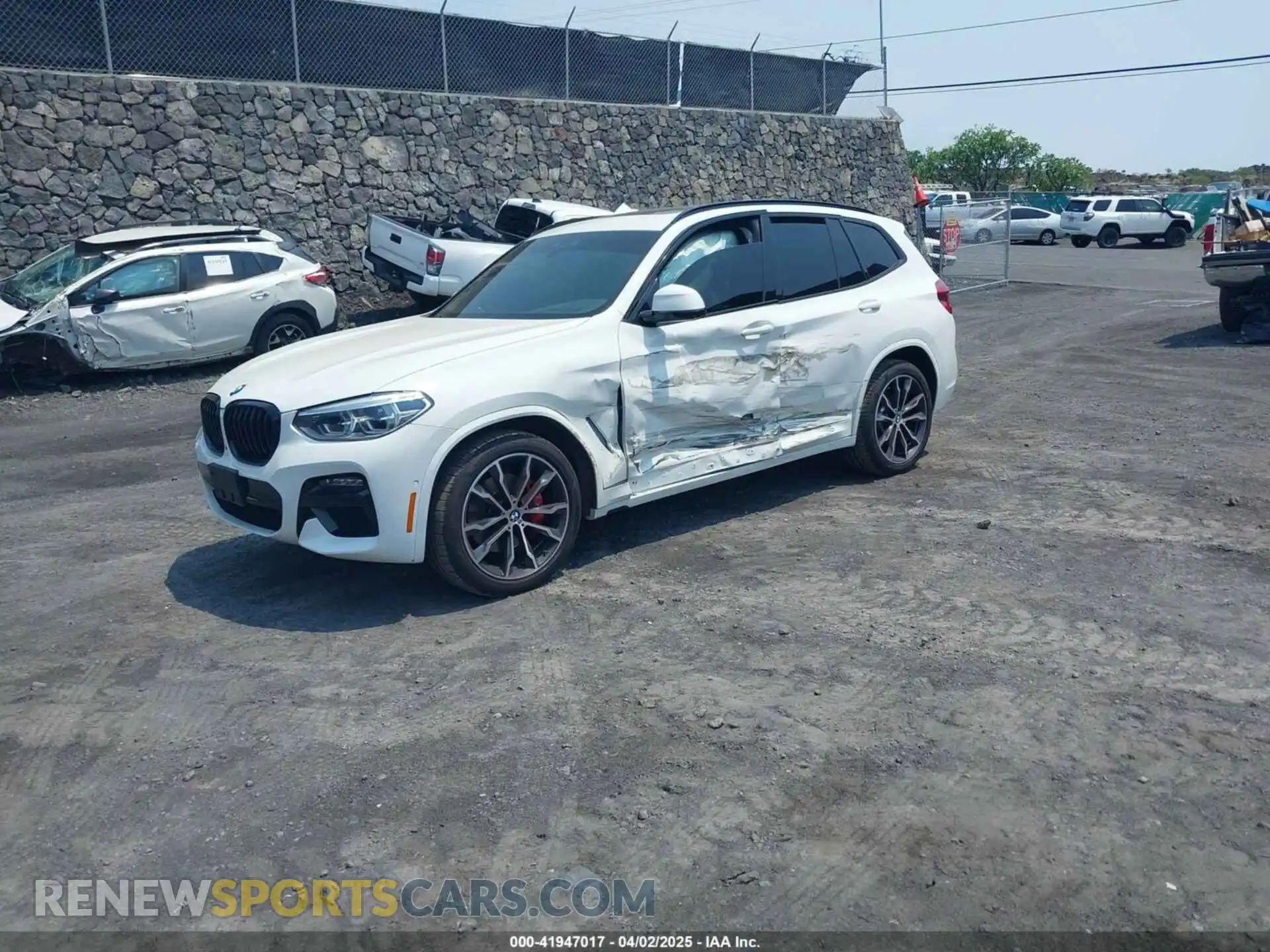 2 Photograph of a damaged car 5UXTY9C08M9G72347 BMW X3 2021