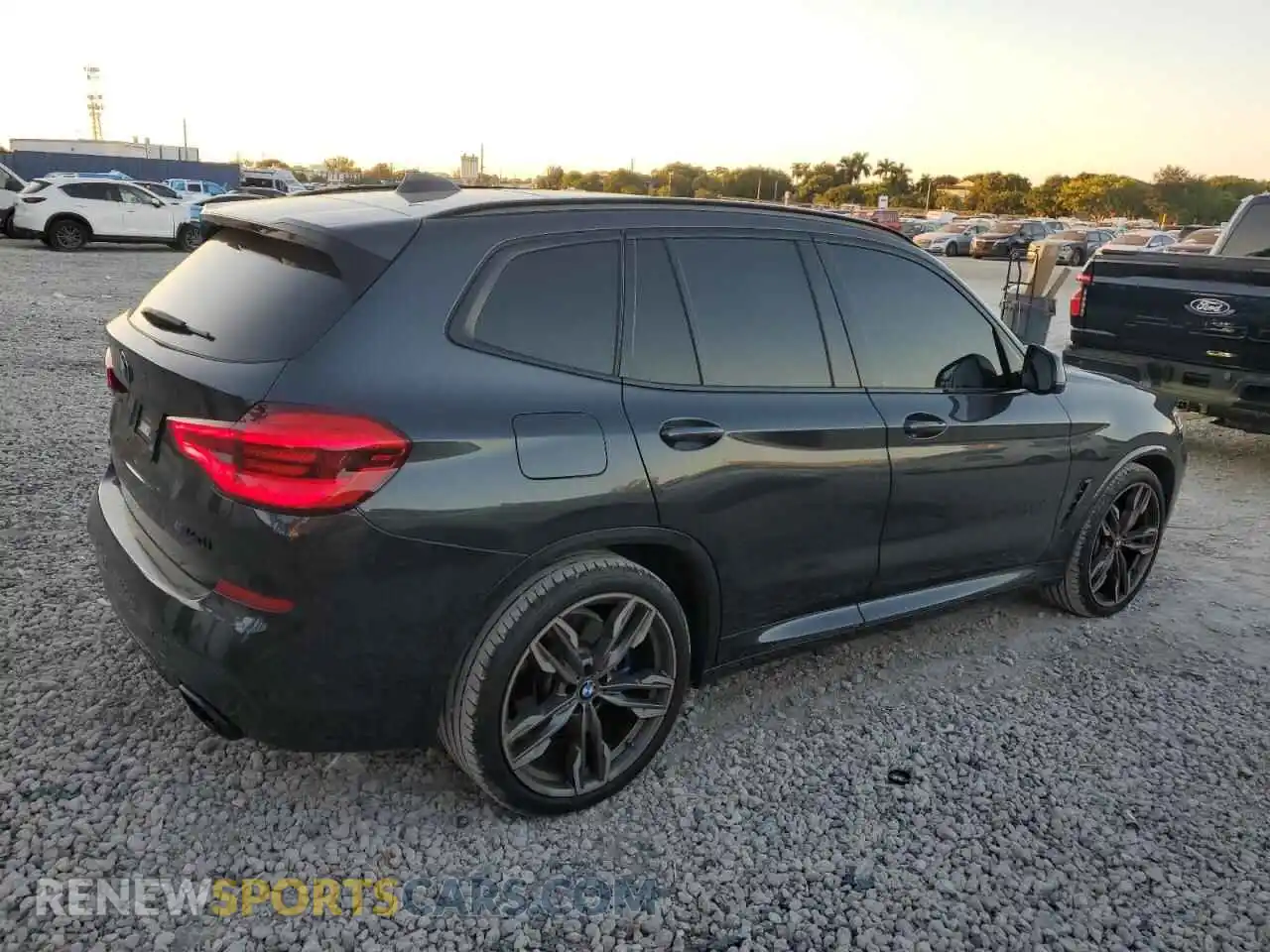3 Photograph of a damaged car 5UXTY9C08M9H65966 BMW X3 2021