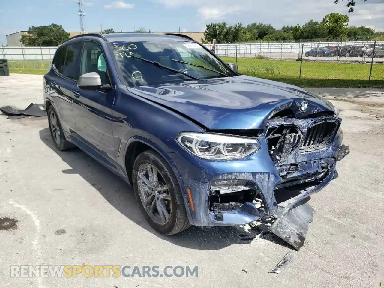 1 Photograph of a damaged car 5UXTY9C0XM9D79548 BMW X3 2021