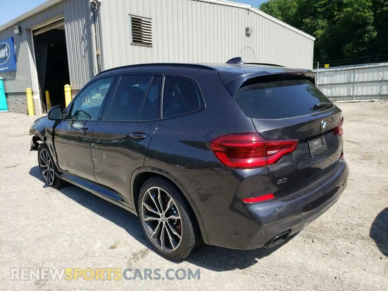 3 Photograph of a damaged car 5UXTY9C0XM9E42647 BMW X3 2021