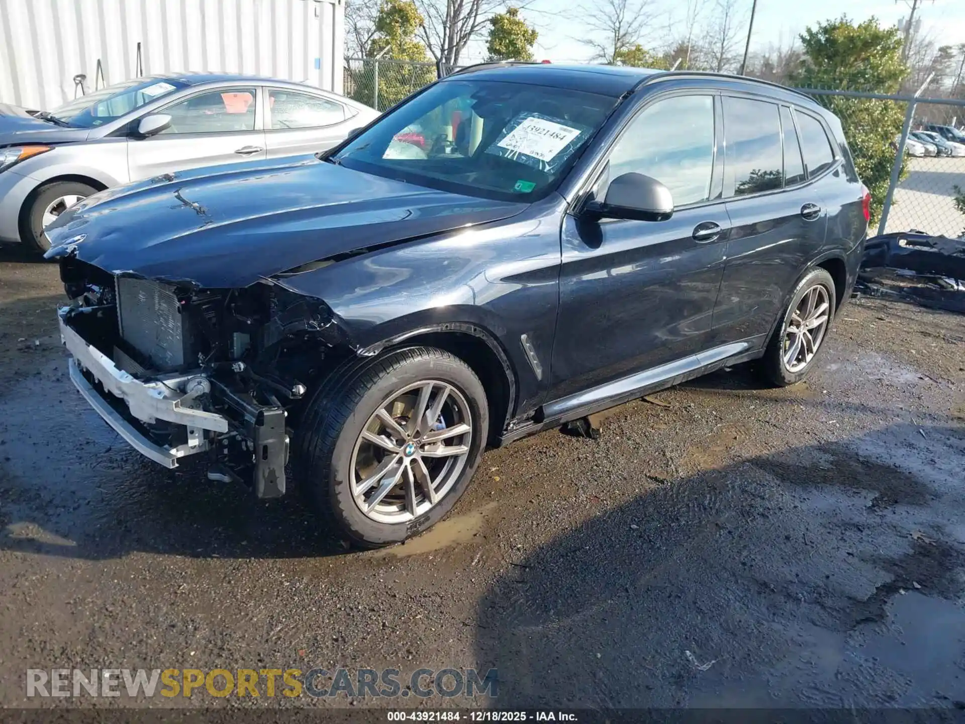2 Photograph of a damaged car 5UXTY9C0XM9G76125 BMW X3 2021