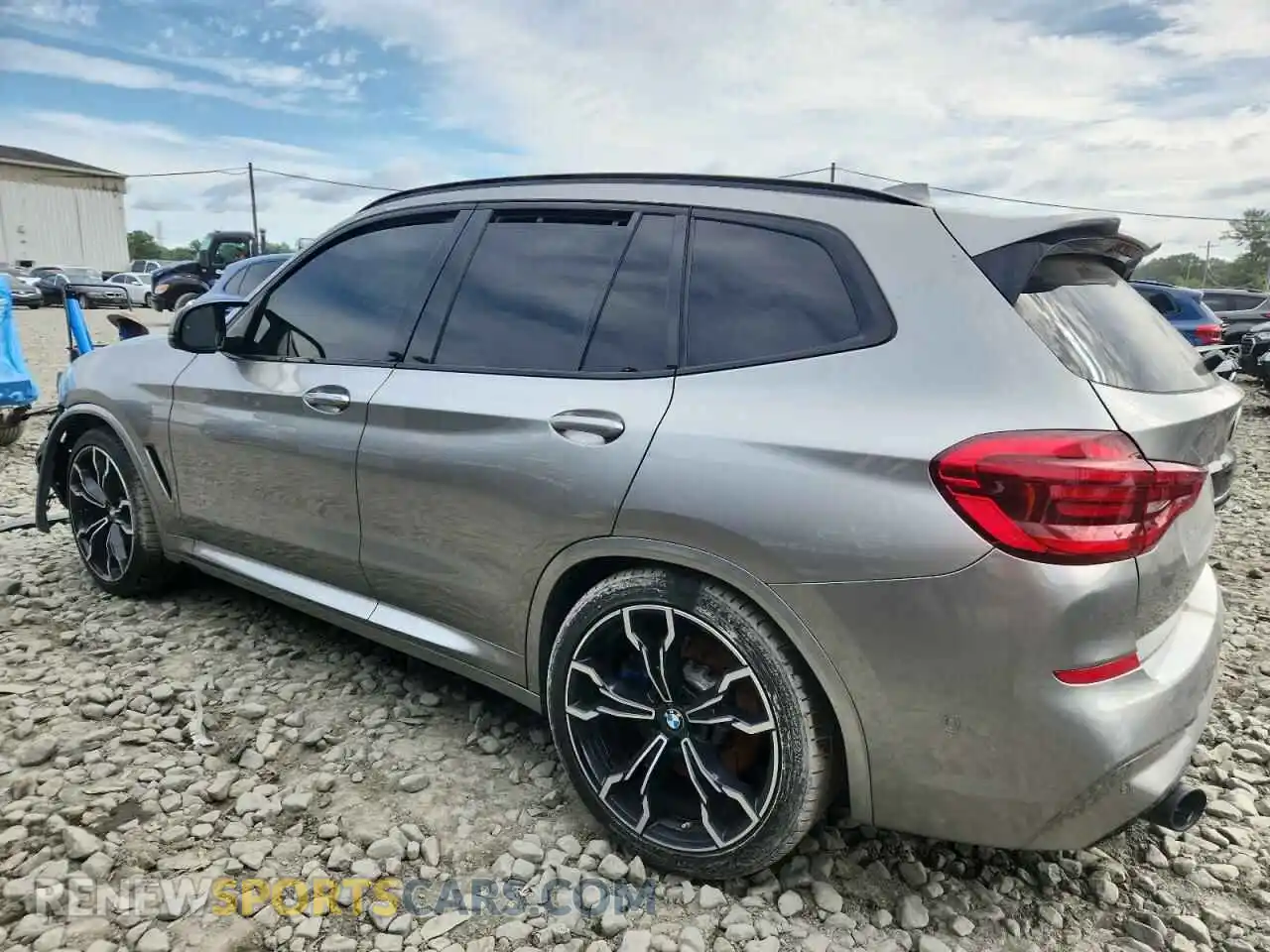 2 Photograph of a damaged car 5YMTS0C04M9F07868 BMW X3 2021