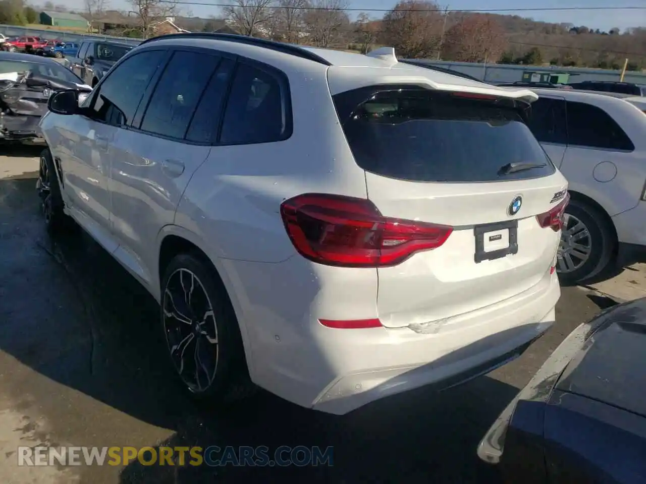 3 Photograph of a damaged car 5YMTS0C0XM9G28324 BMW X3 2021