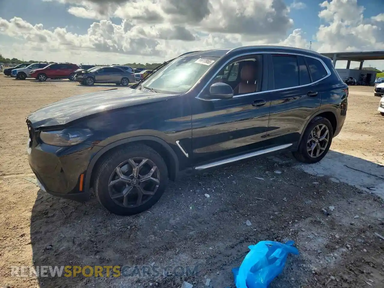 1 Photograph of a damaged car 5UX43DP00N9K48627 BMW X3 2022