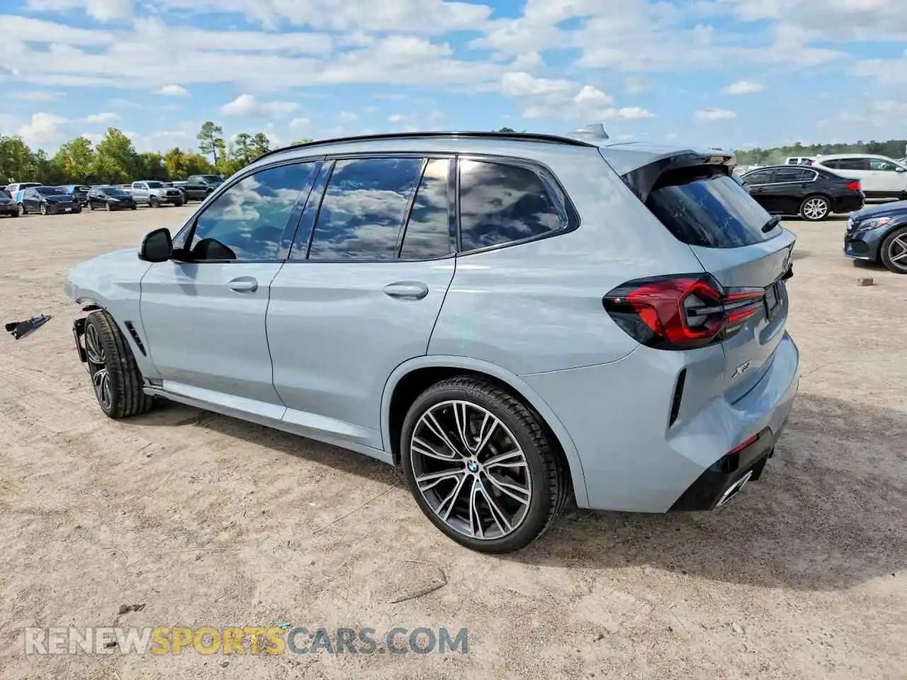 2 Фотография поврежденного автомобиля 5UX43DP01N9L01884 BMW X3 2022