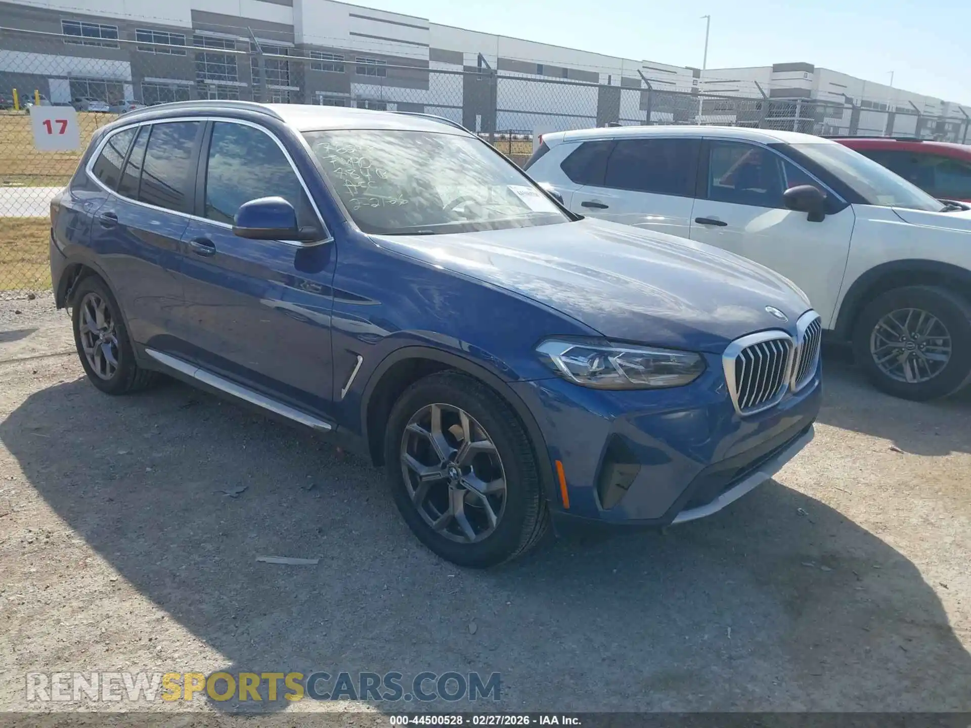 1 Photograph of a damaged car 5UX43DP01N9M30465 BMW X3 2022