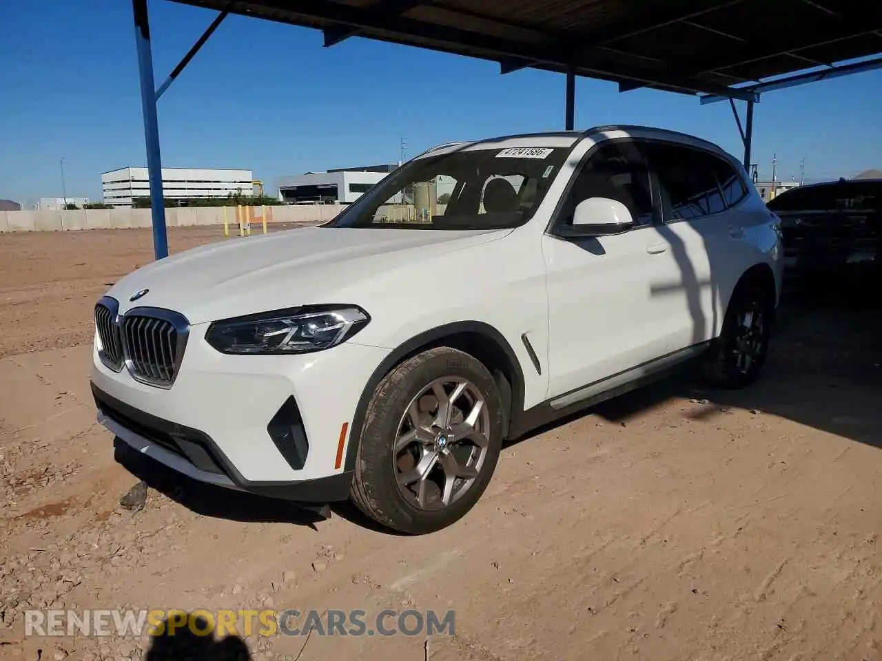 1 Photograph of a damaged car 5UX43DP02N9J95204 BMW X3 2022
