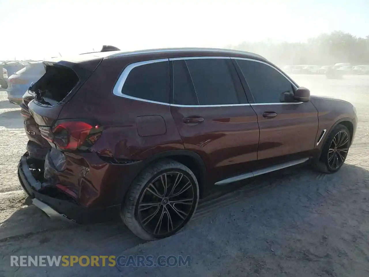 3 Photograph of a damaged car 5UX43DP02N9K93312 BMW X3 2022