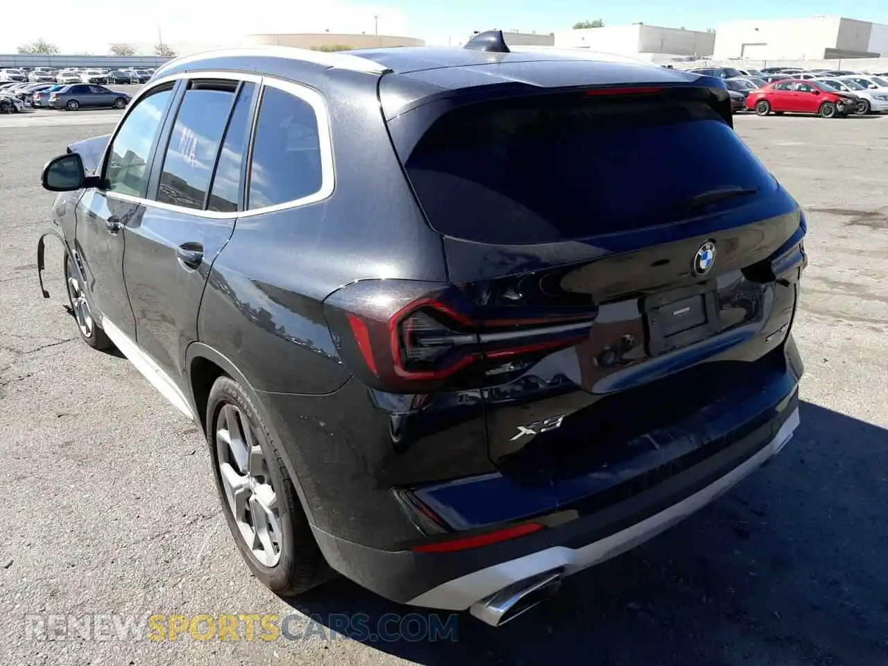 3 Photograph of a damaged car 5UX43DP03N9J78010 BMW X3 2022