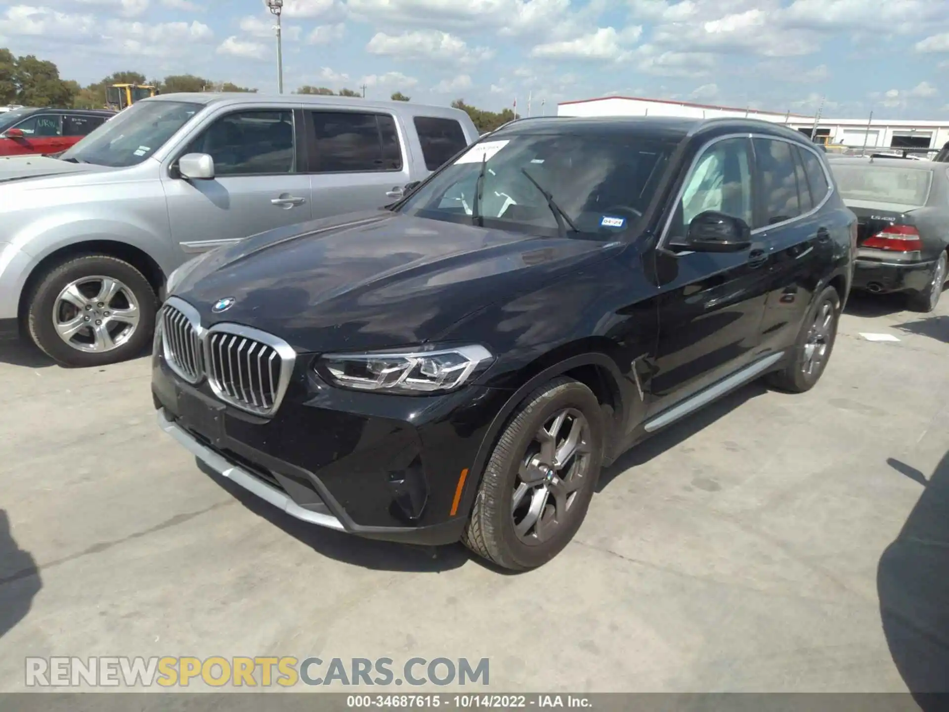 2 Photograph of a damaged car 5UX43DP03N9M16891 BMW X3 2022