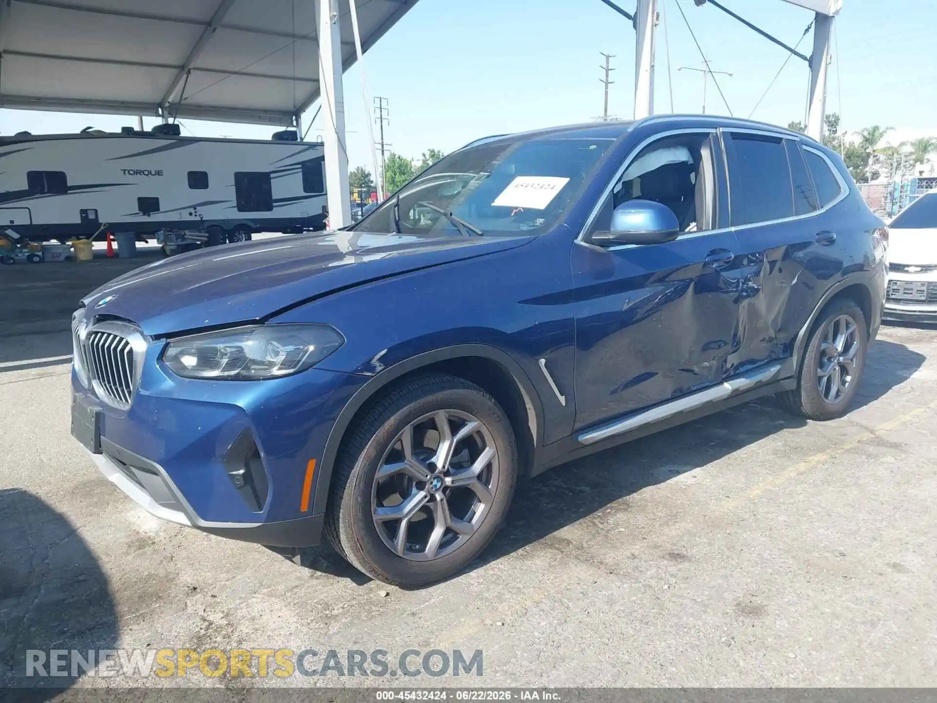 2 Фотография поврежденного автомобиля 5UX43DP05N9J43386 BMW X3 2022