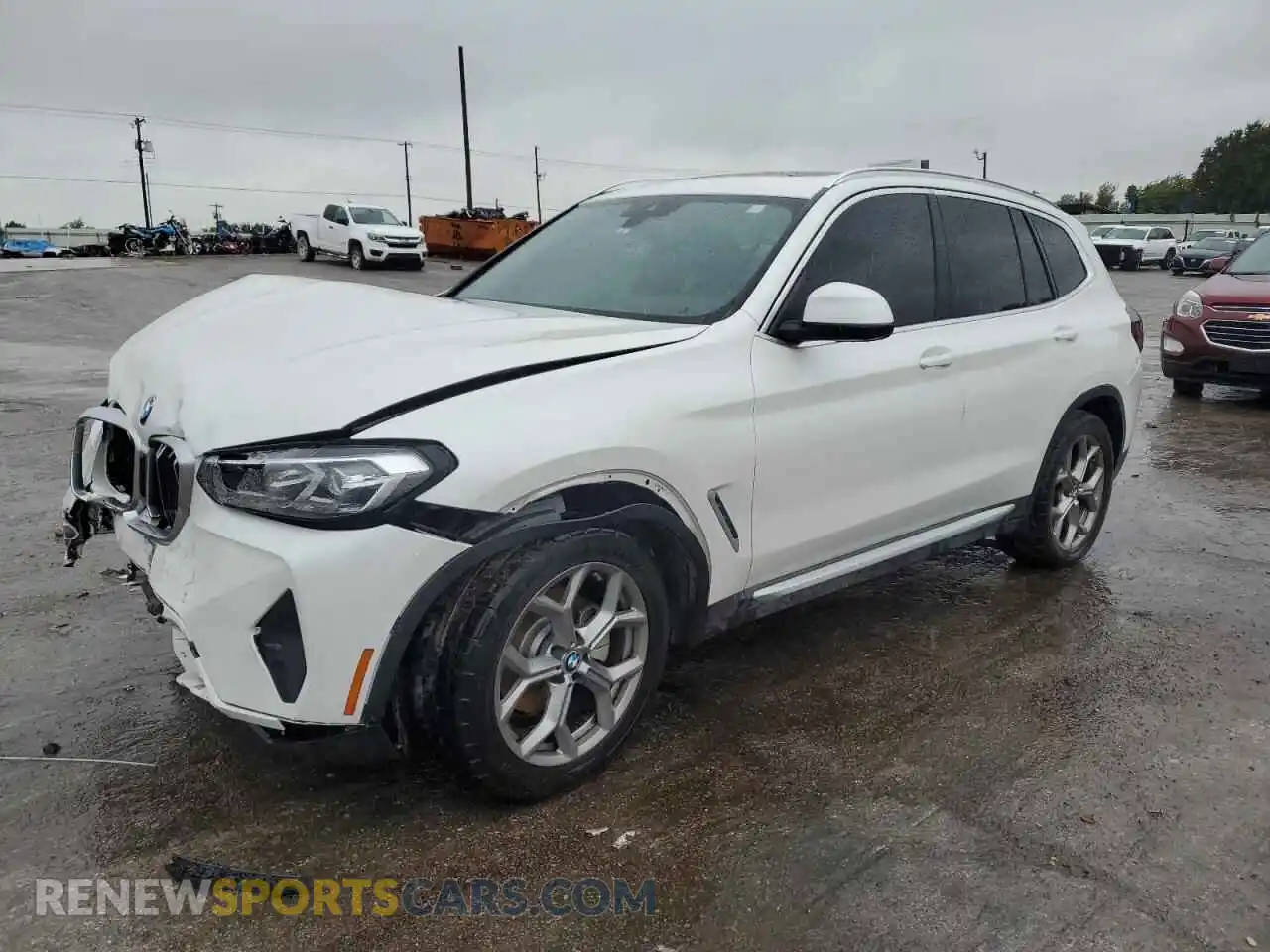 1 Photograph of a damaged car 5UX43DP05N9J74833 BMW X3 2022
