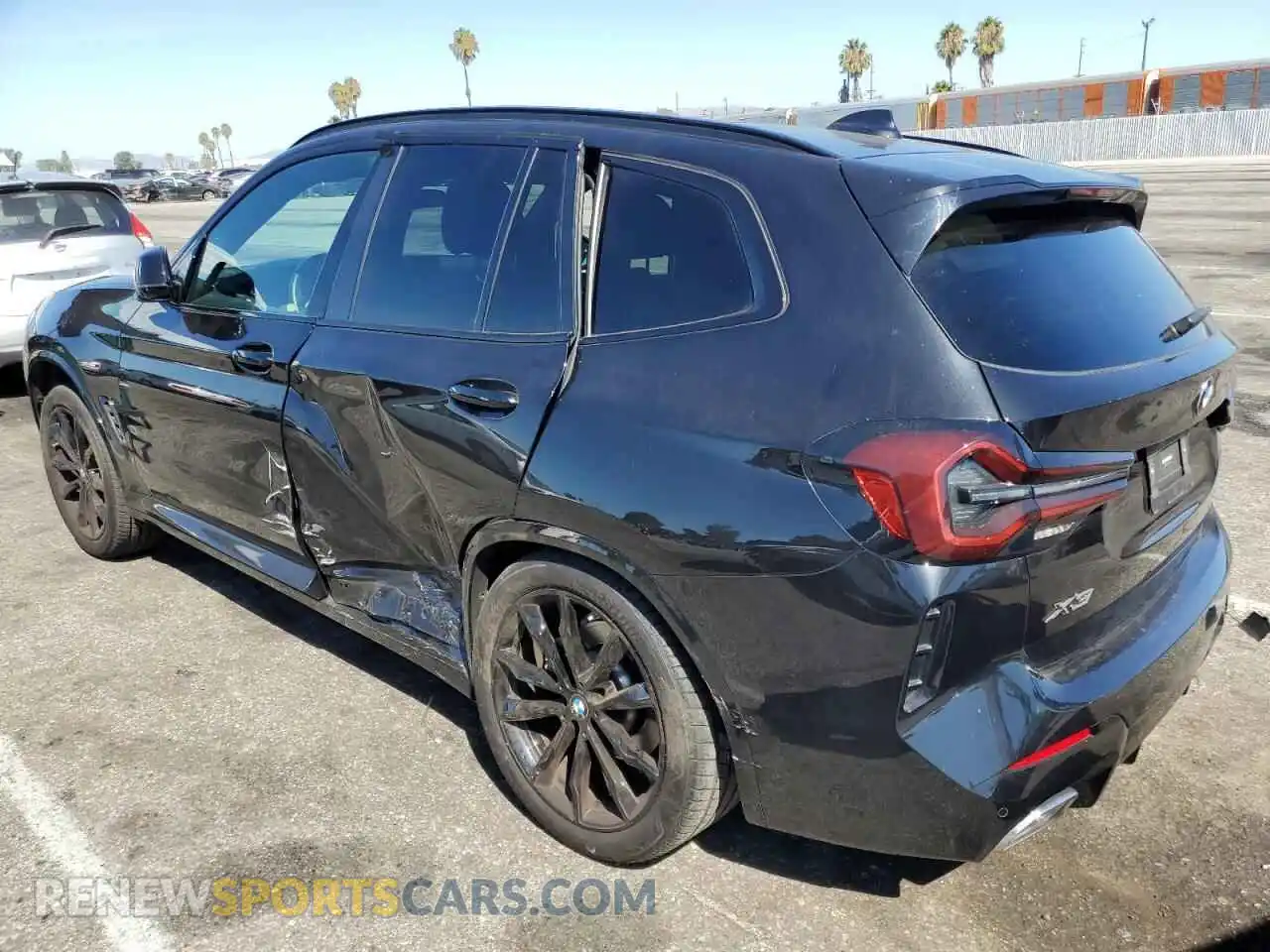 2 Photograph of a damaged car 5UX43DP05N9K17597 BMW X3 2022