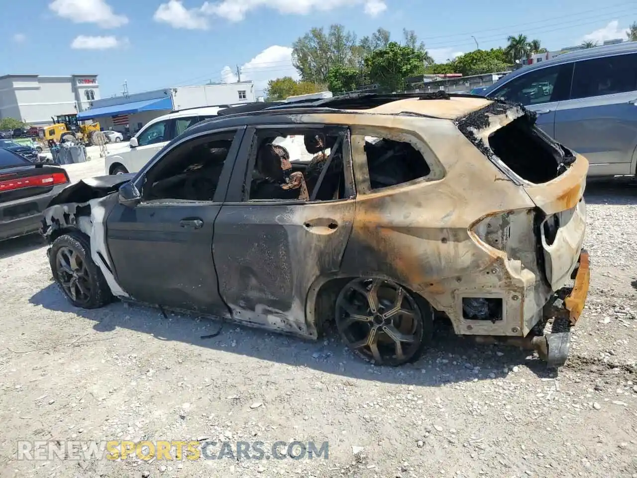 2 Photograph of a damaged car 5UX43DP05N9K34156 BMW X3 2022