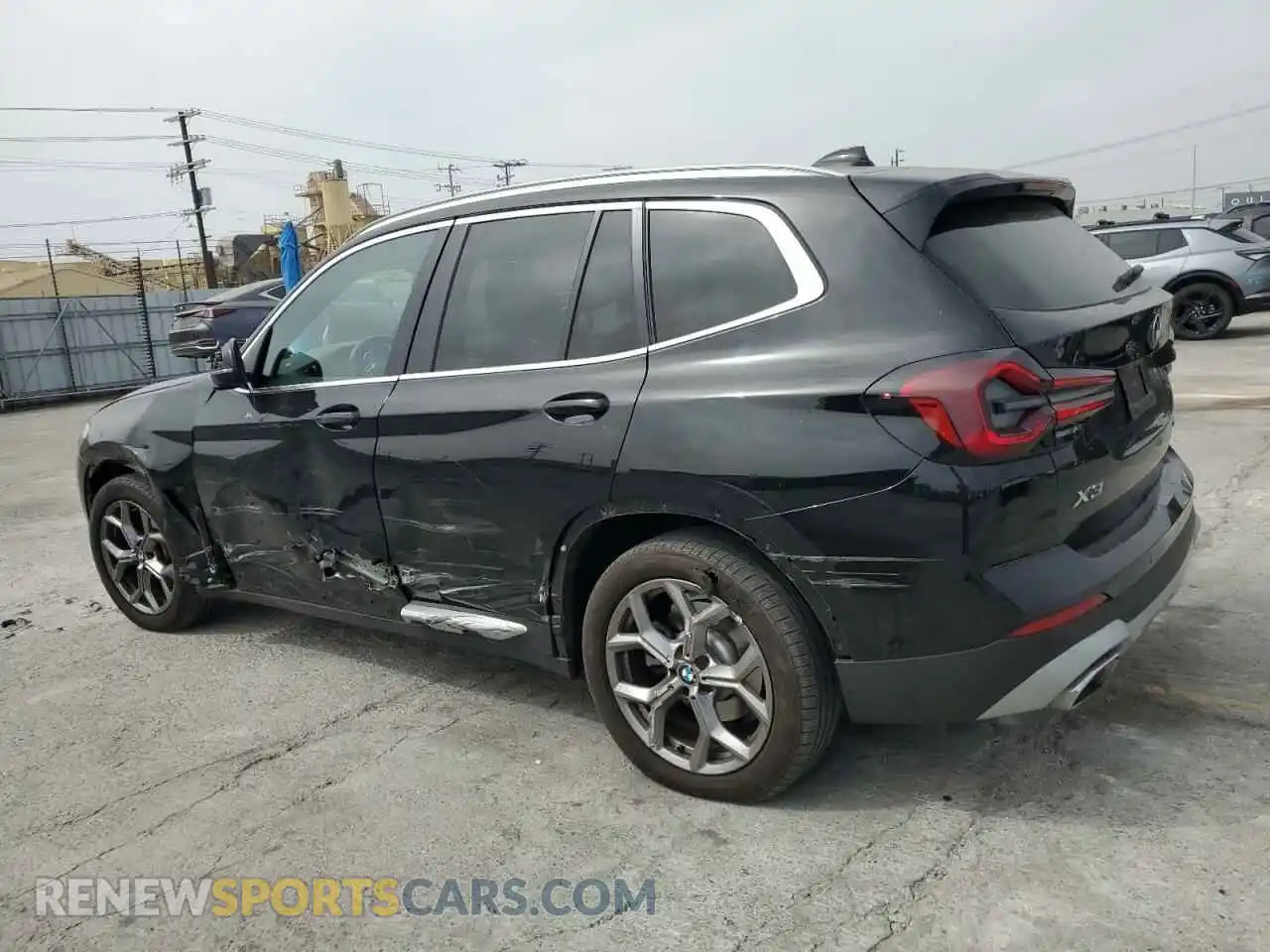2 Photograph of a damaged car 5UX43DP06N9J24572 BMW X3 2022