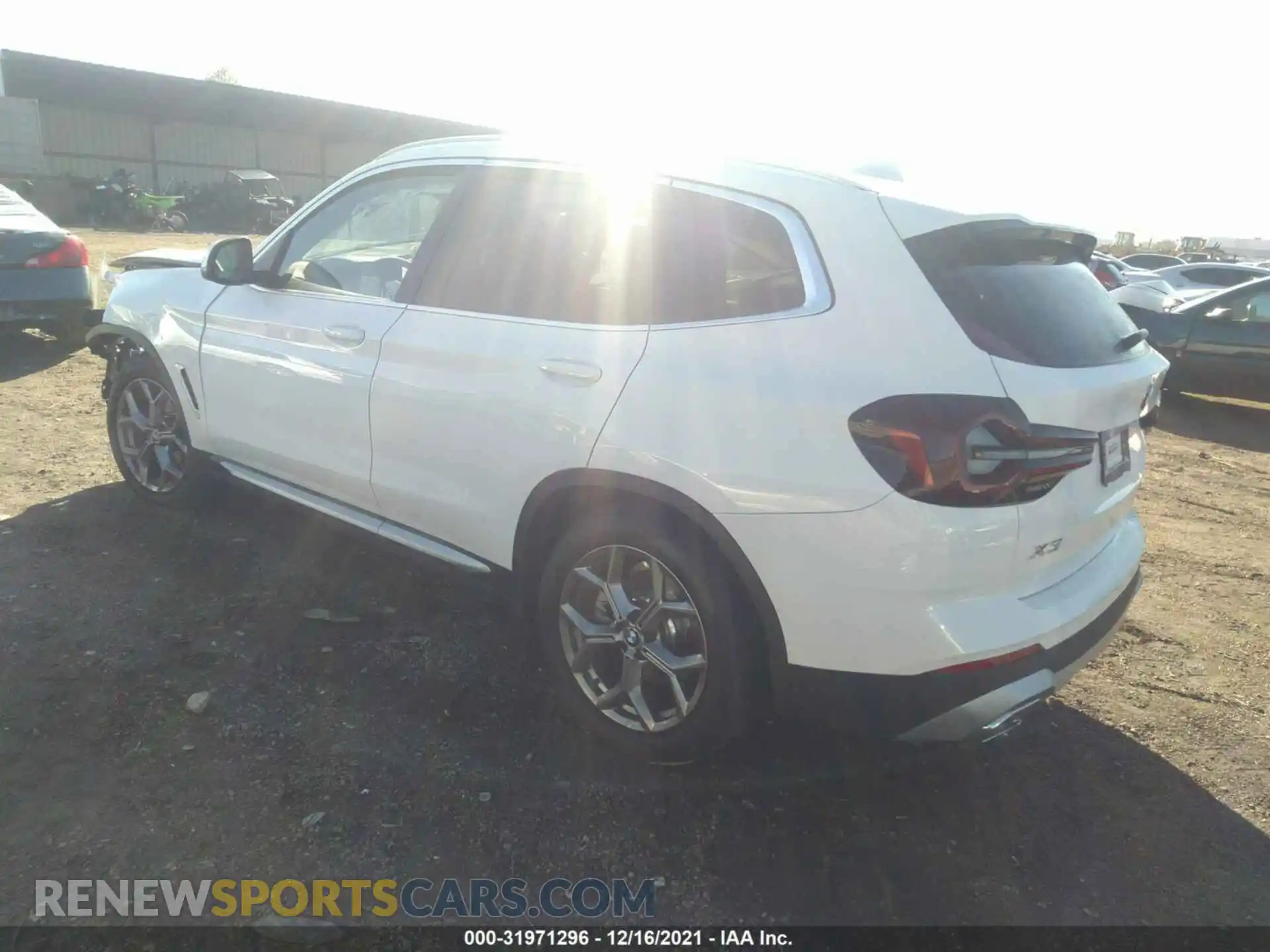 3 Photograph of a damaged car 5UX43DP06N9J60309 BMW X3 2022