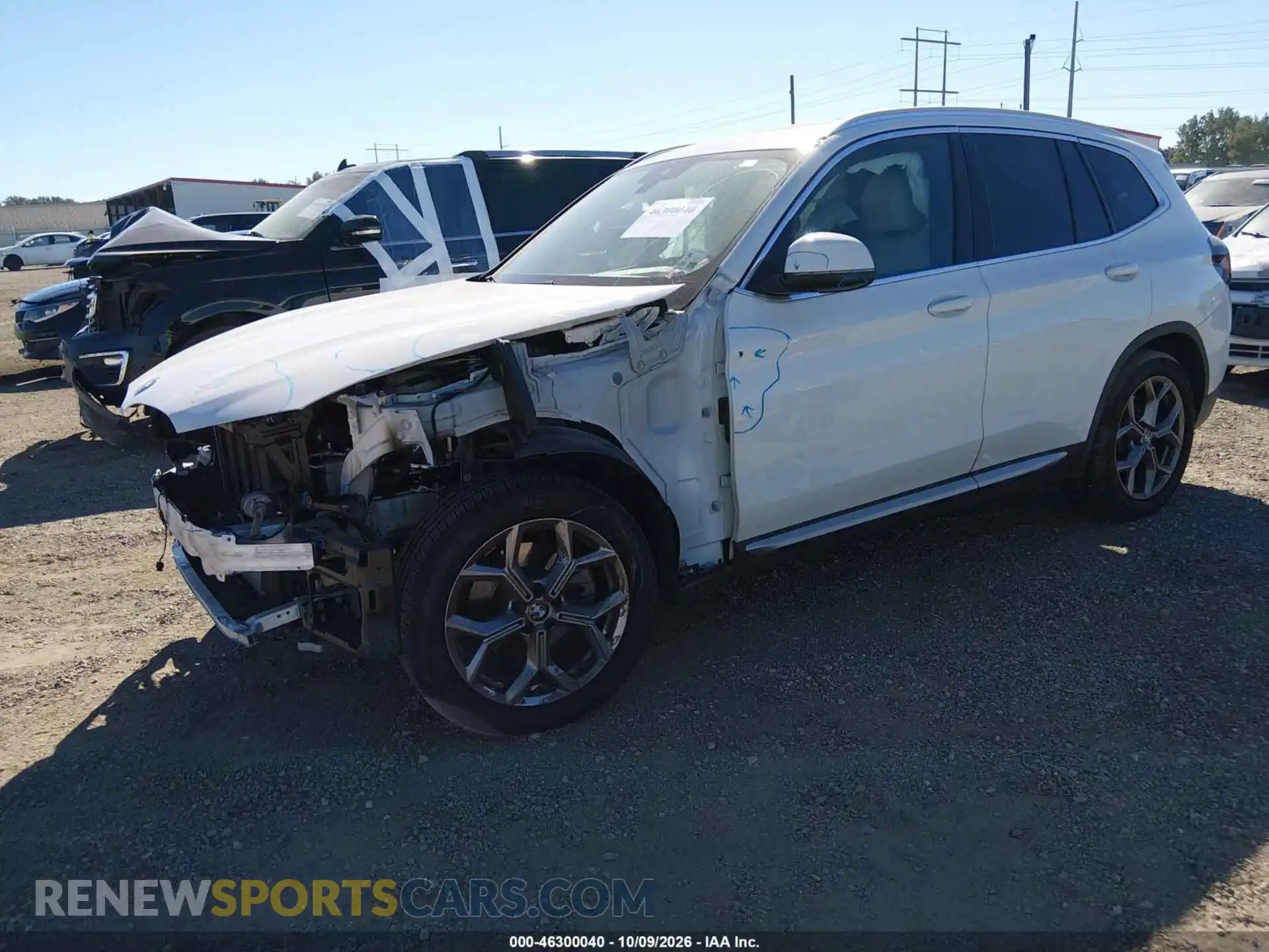 2 Photograph of a damaged car 5UX43DP06N9M82724 BMW X3 2022