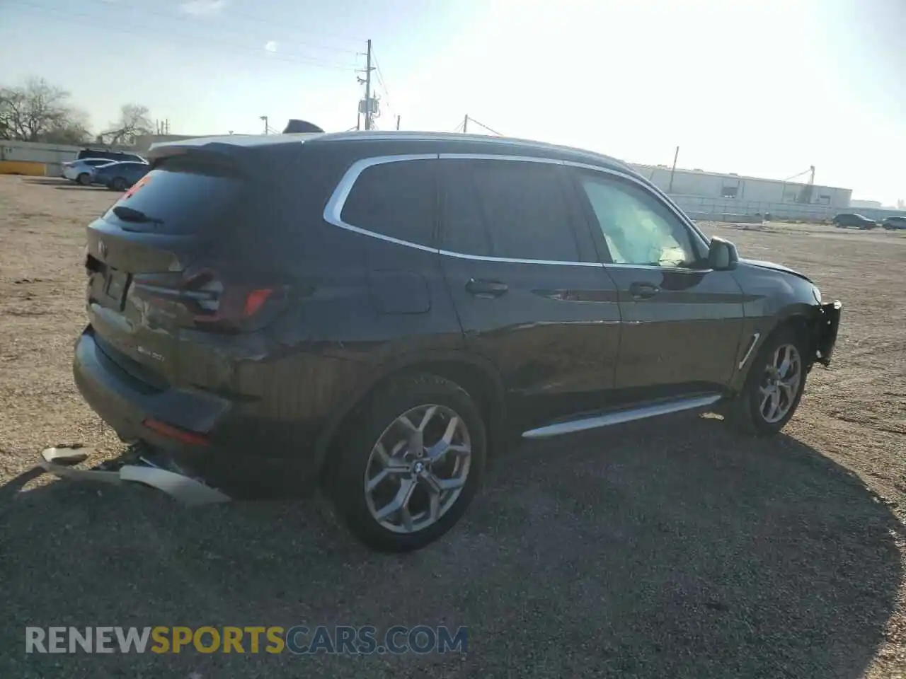 3 Photograph of a damaged car 5UX43DP06N9M96106 BMW X3 2022