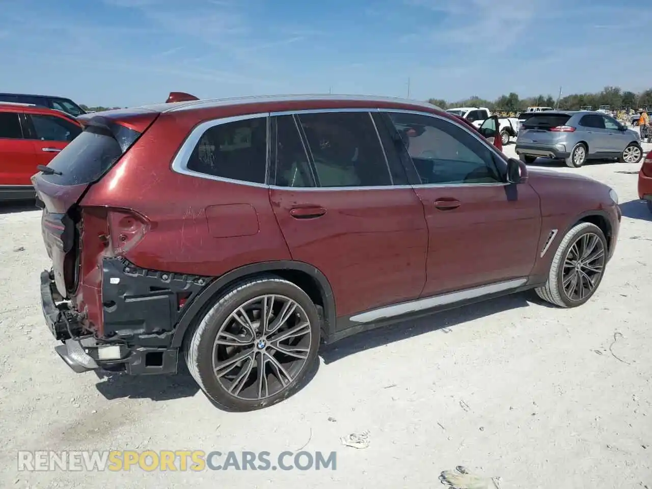 3 Photograph of a damaged car 5UX43DP07N9M12245 BMW X3 2022