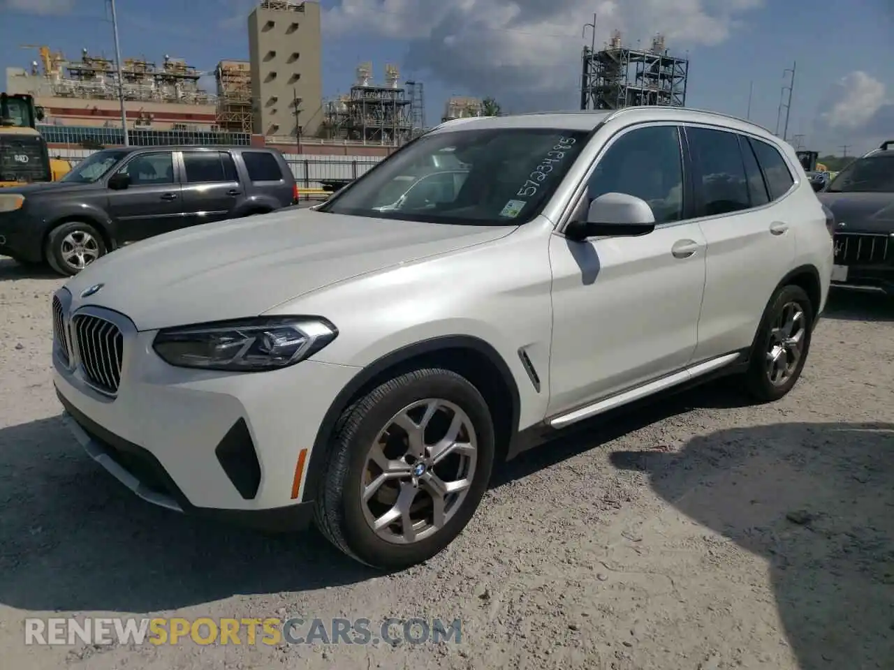 1 Photograph of a damaged car 5UX43DP07N9M62353 BMW X3 2022