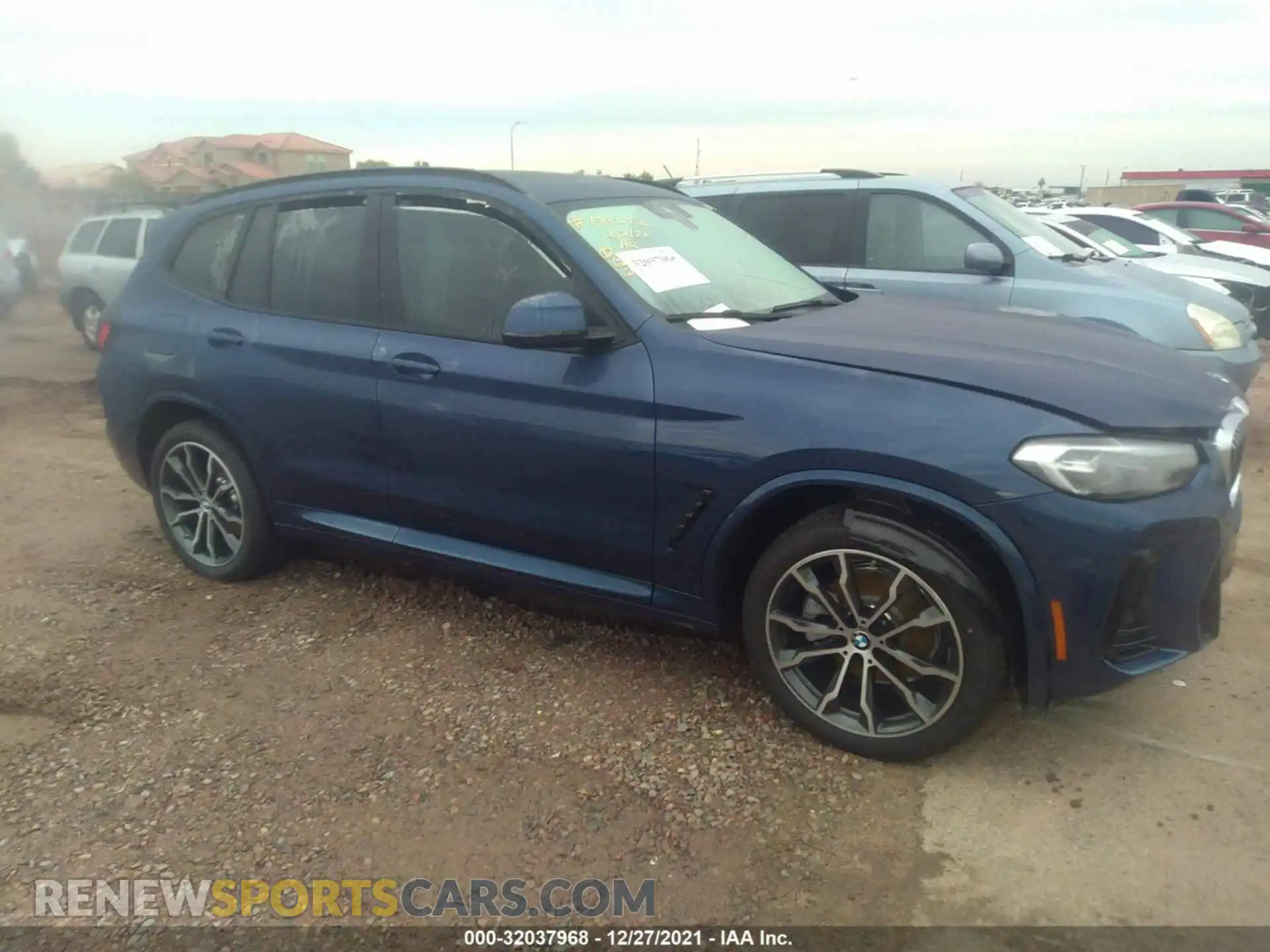 1 Photograph of a damaged car 5UX43DP08N9K06934 BMW X3 2022