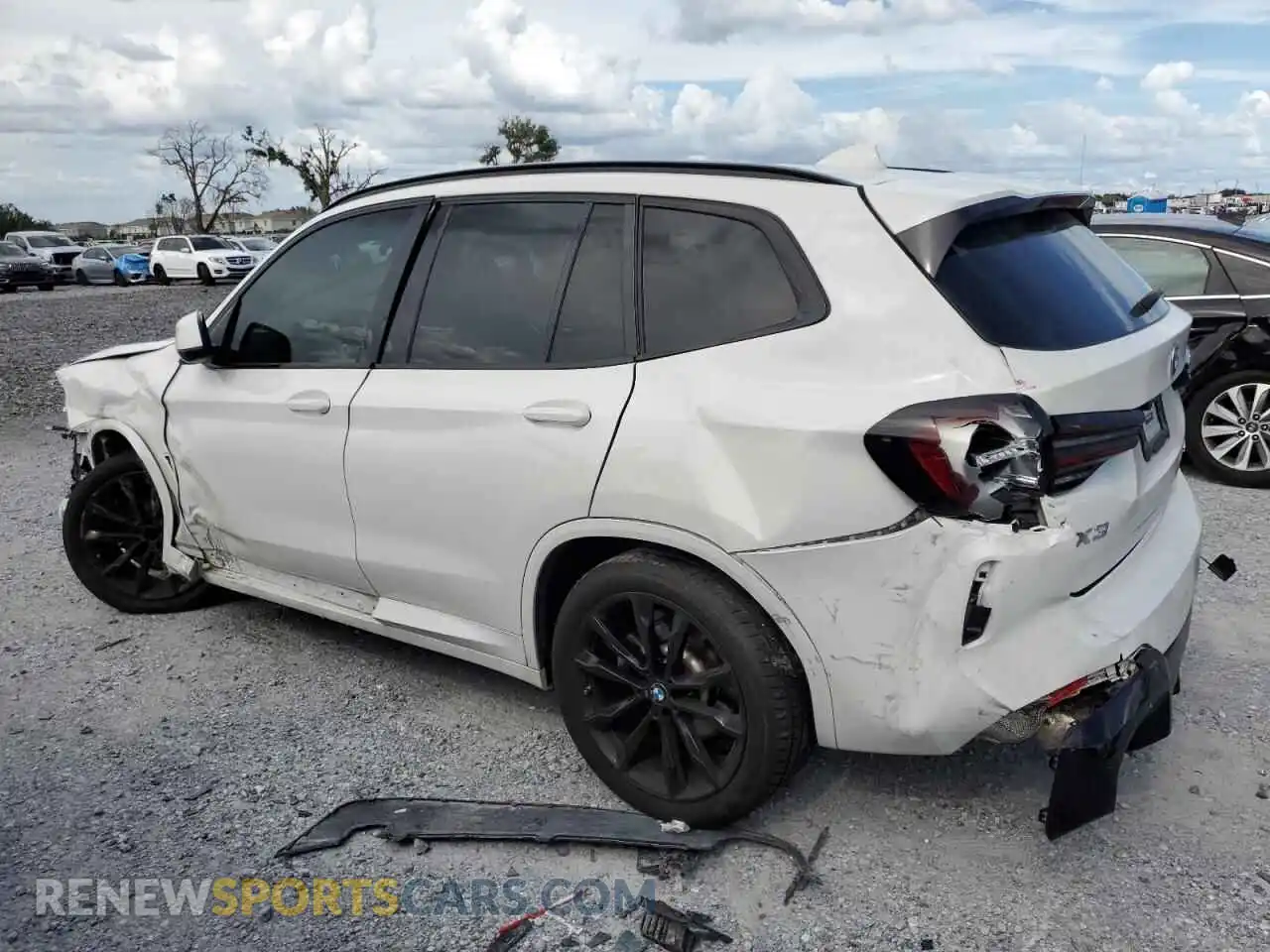 2 Photograph of a damaged car 5UX43DP08N9K26603 BMW X3 2022