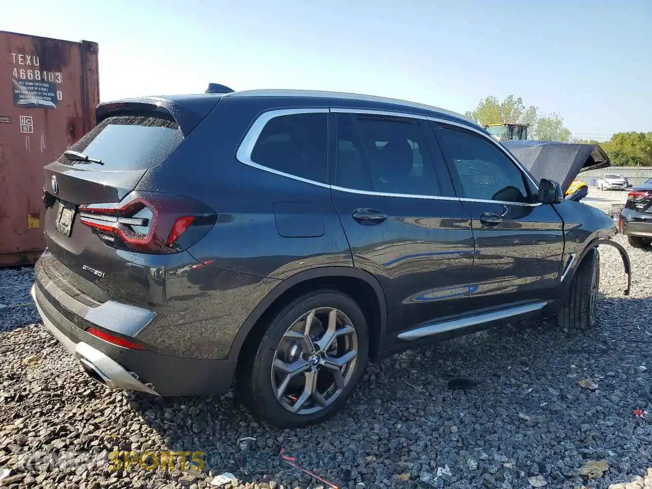 3 Photograph of a damaged car 5UX43DP08N9K82413 BMW X3 2022