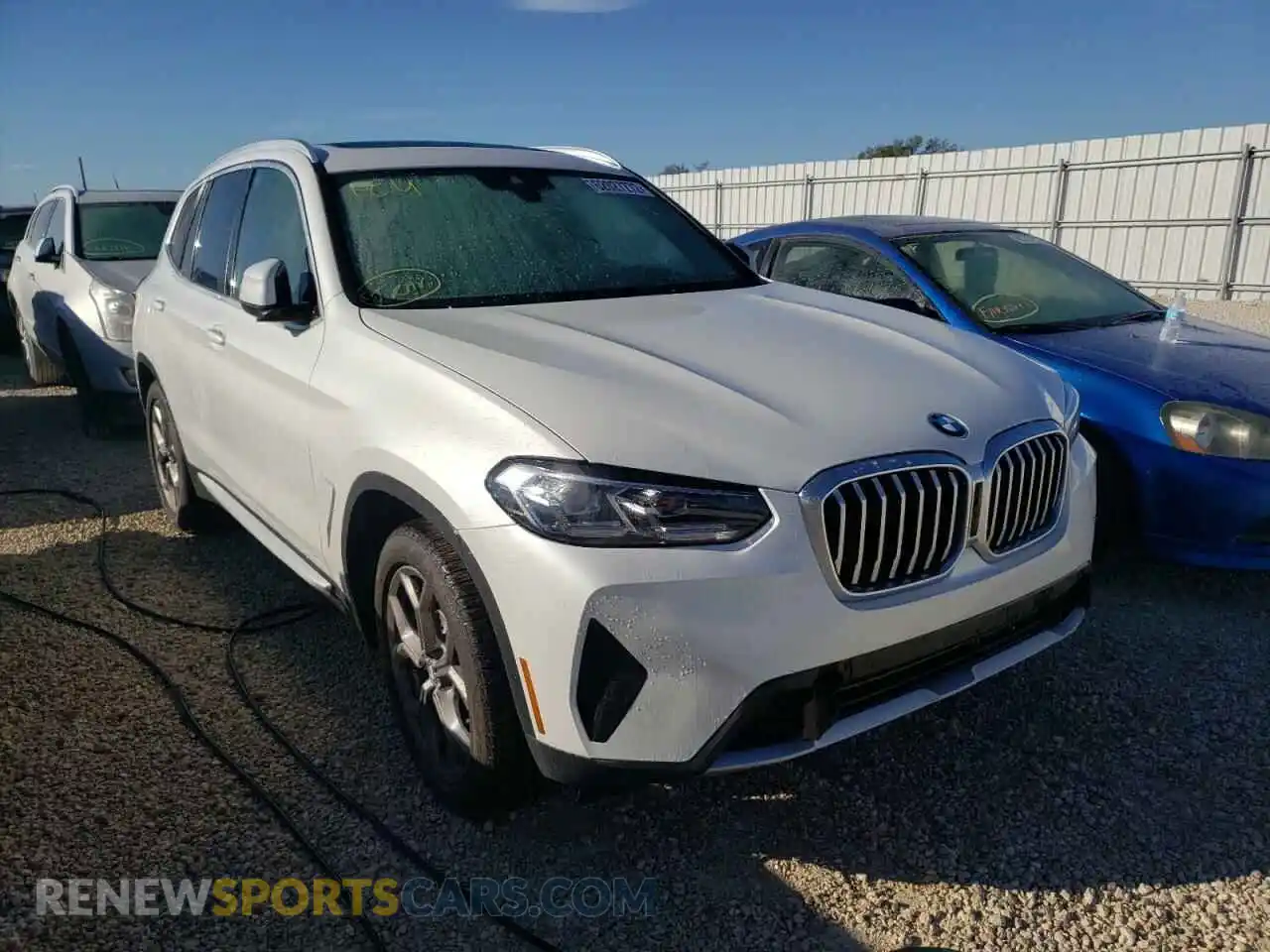 1 Photograph of a damaged car 5UX43DP09N9J95068 BMW X3 2022
