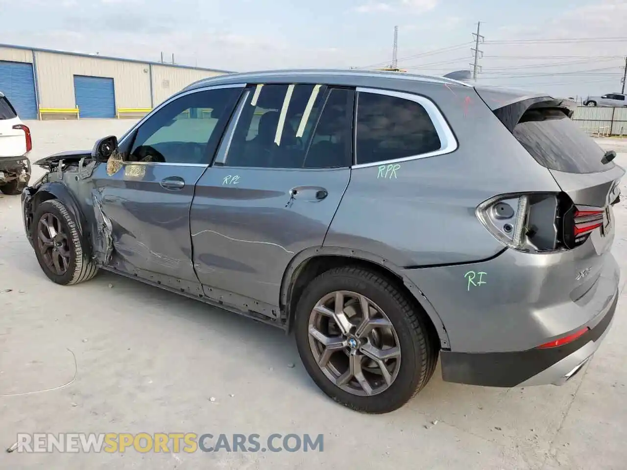 2 Photograph of a damaged car 5UX43DP09N9J96754 BMW X3 2022