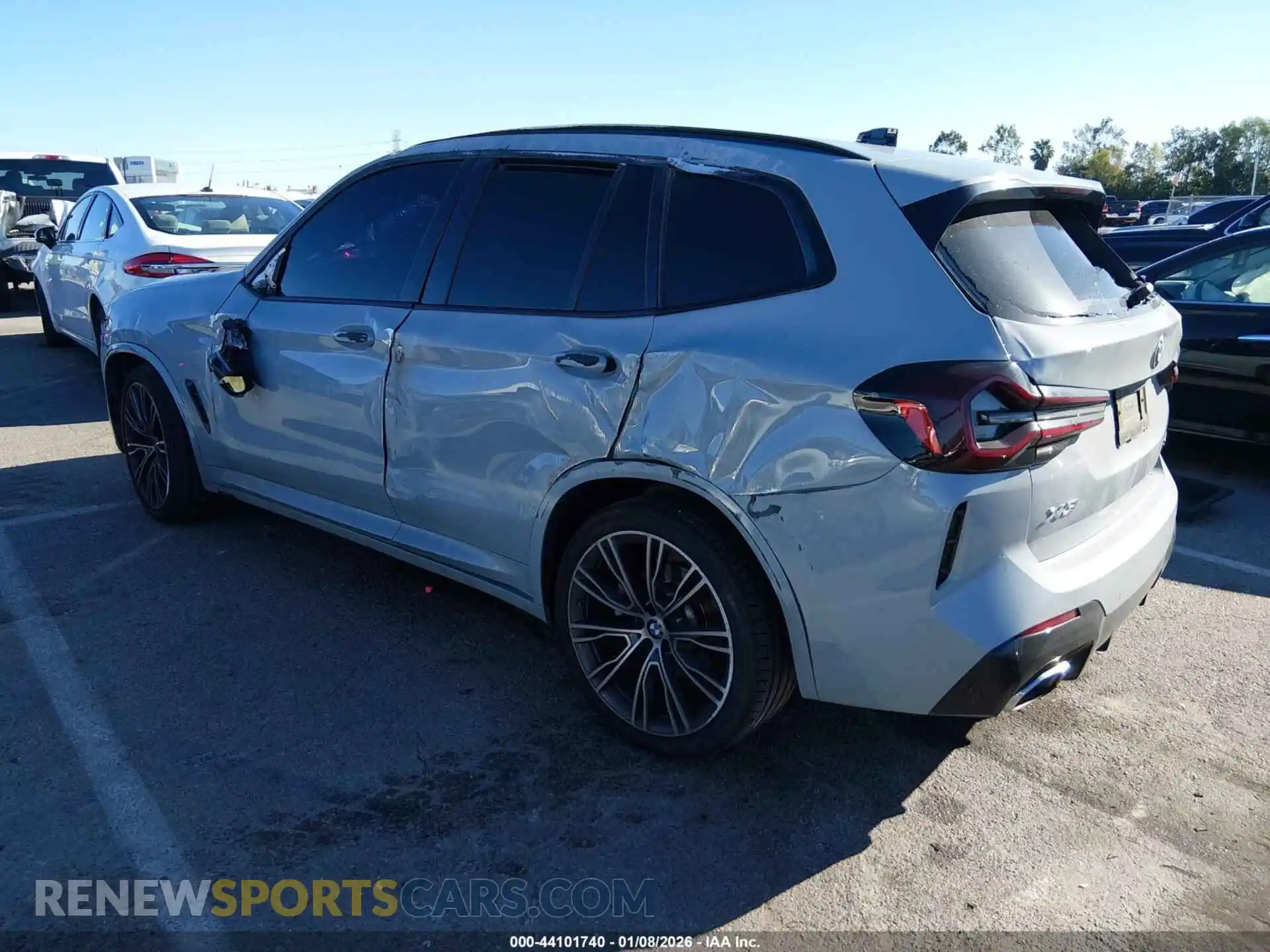 3 Photograph of a damaged car 5UX43DP09N9L67017 BMW X3 2022