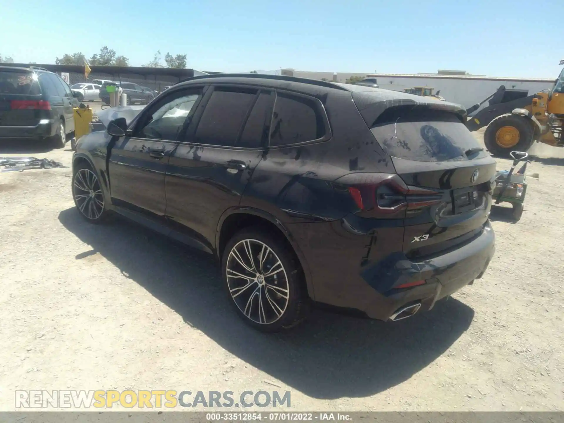 3 Photograph of a damaged car 5UX43DP09N9L90801 BMW X3 2022