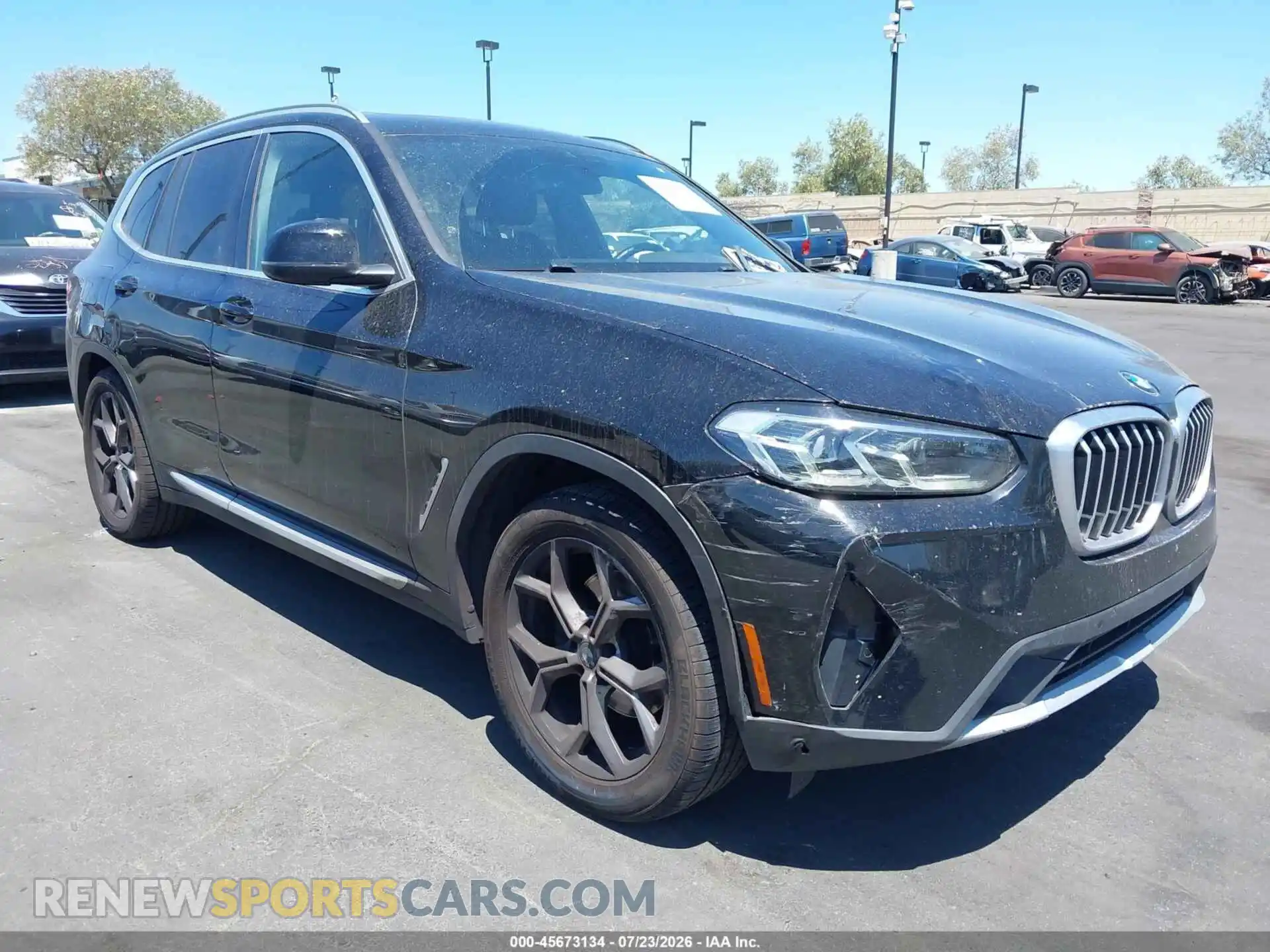1 Photograph of a damaged car 5UX43DP09N9M83740 BMW X3 2022