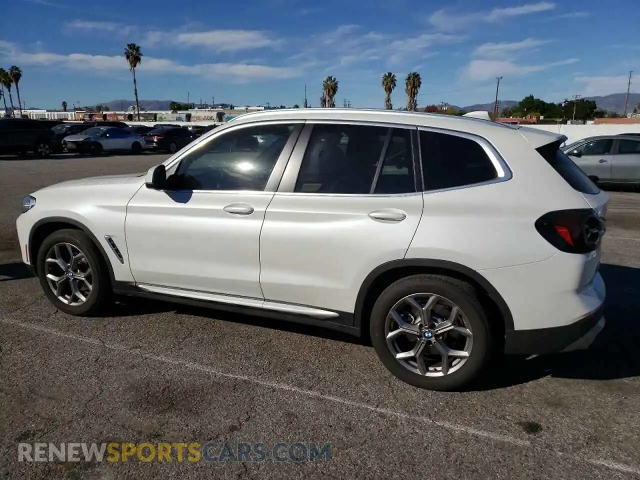 2 Photograph of a damaged car 5UX43DP09N9N22133 BMW X3 2022