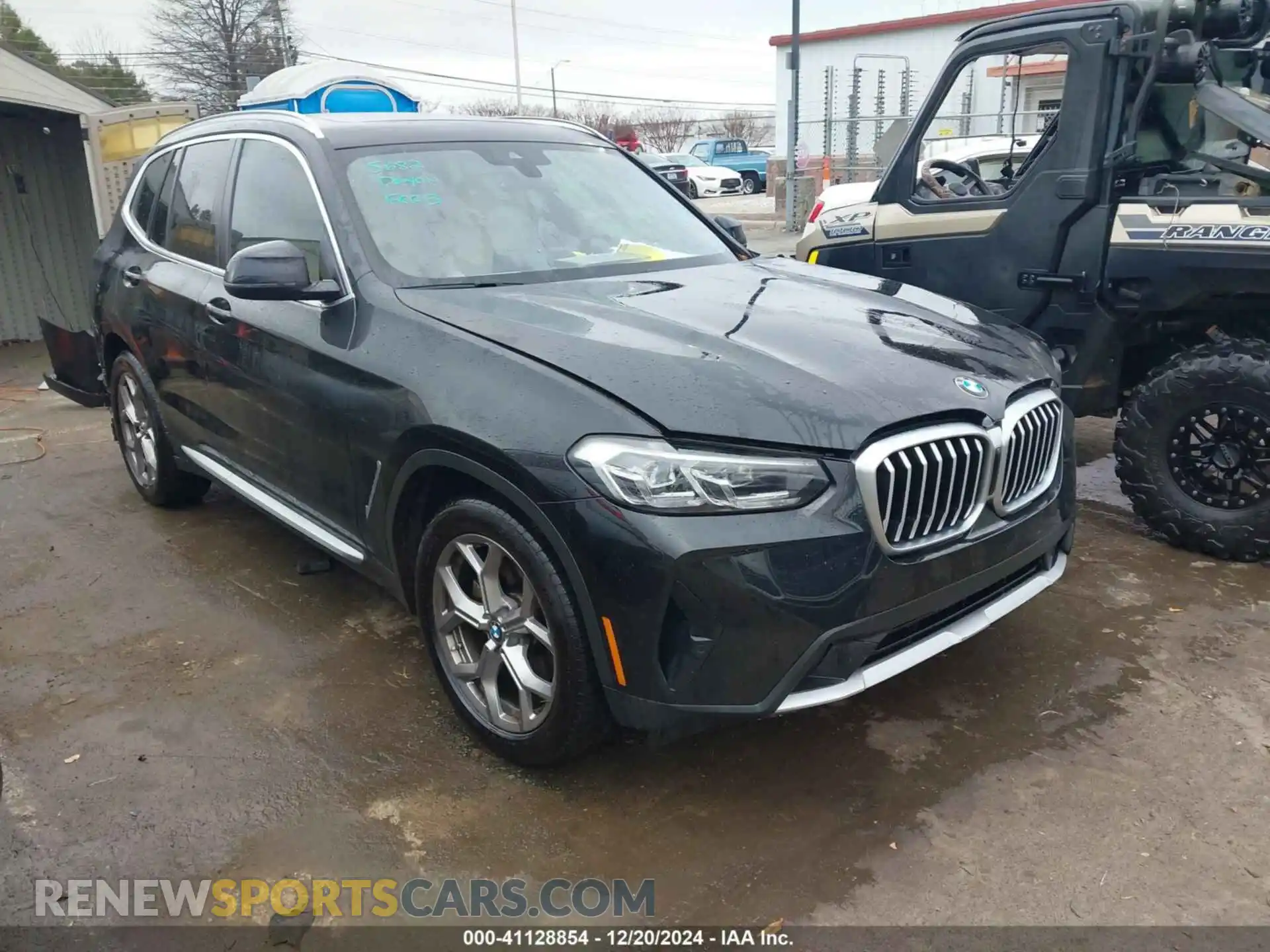 1 Photograph of a damaged car 5UX43DP0XN9L53711 BMW X3 2022